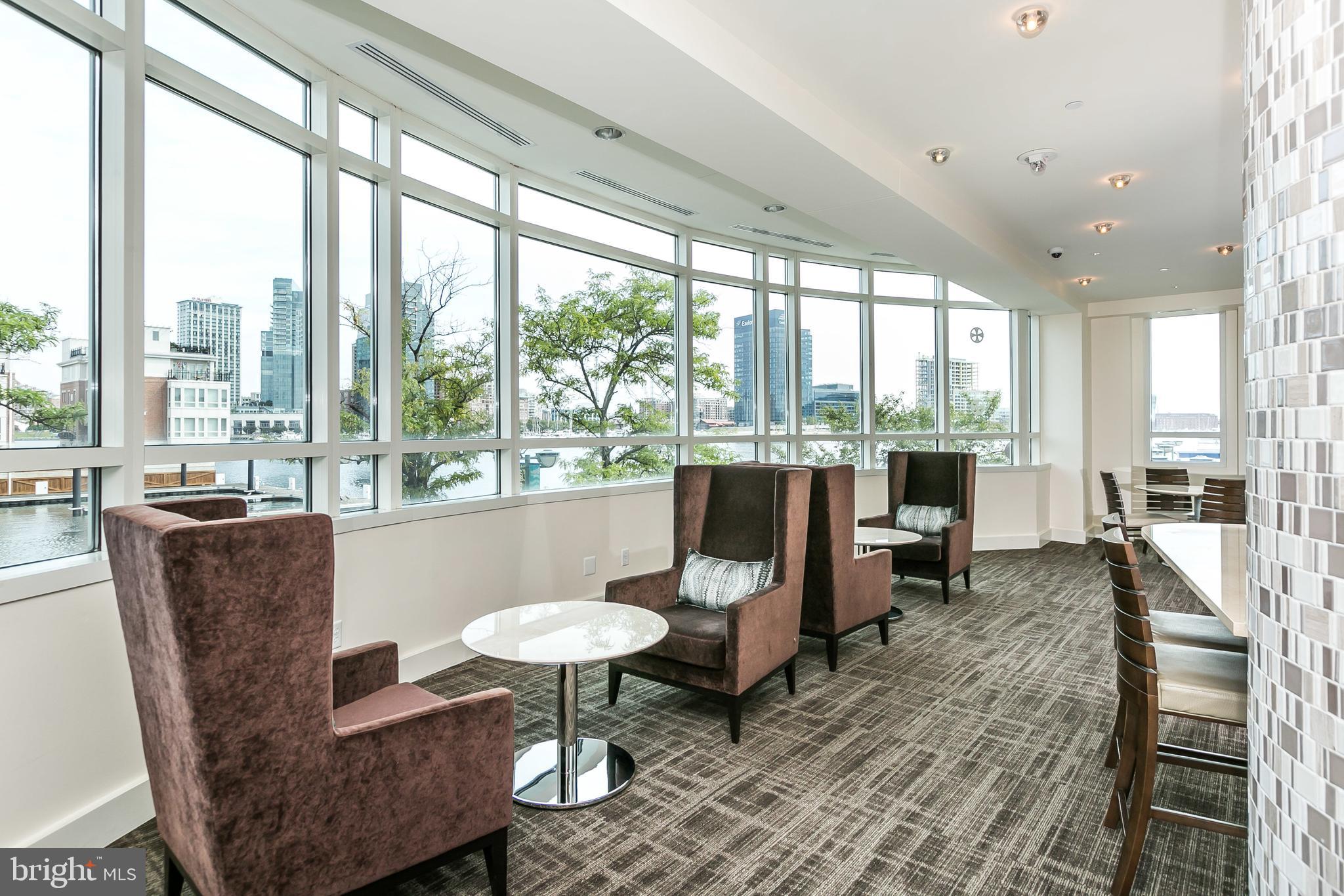 100 HARBORVIEW DR #1113