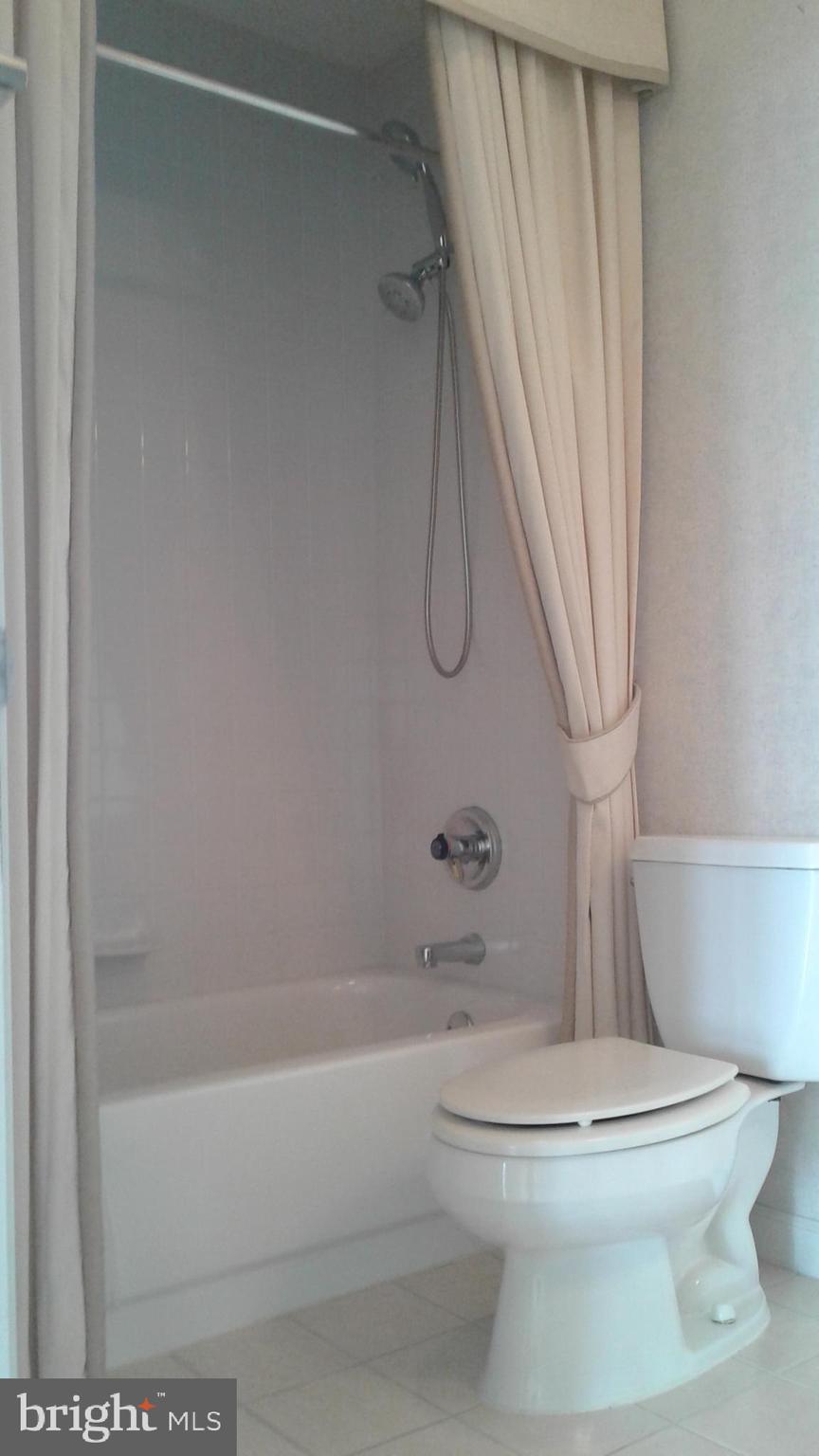 100 HARBORVIEW DR #1113