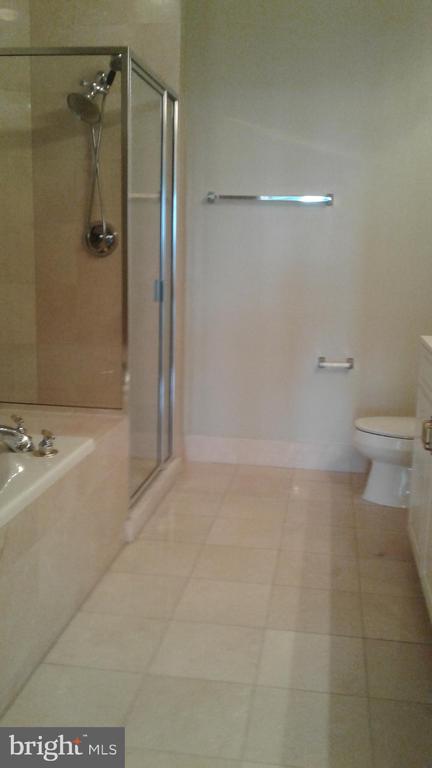 100 HARBORVIEW DR #1113