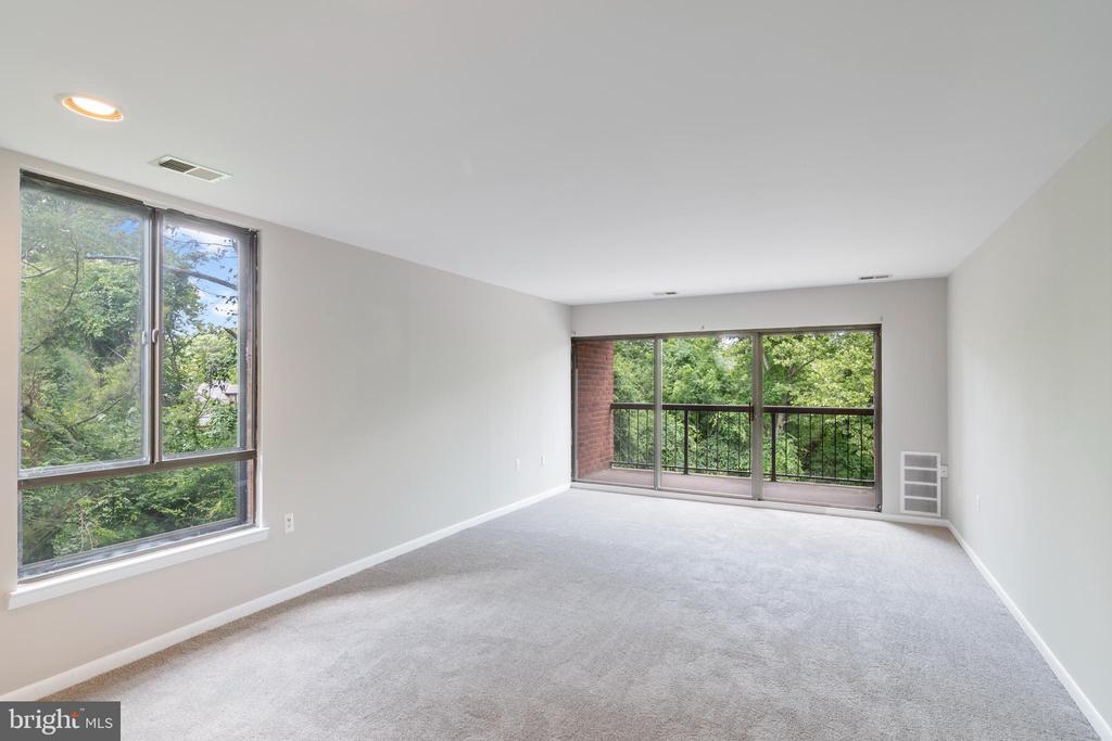 6711 Park Heights Ave #211