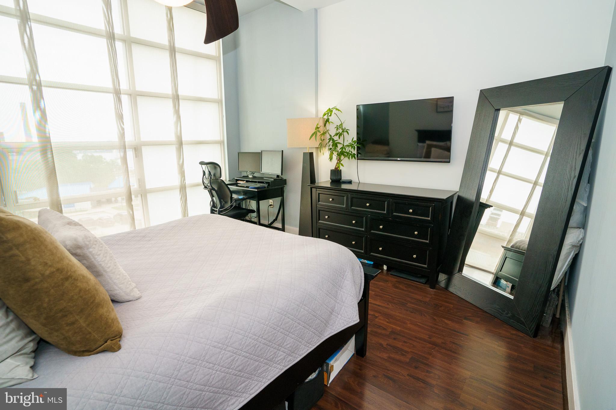 2772 LIGHTHOUSE PT E #402