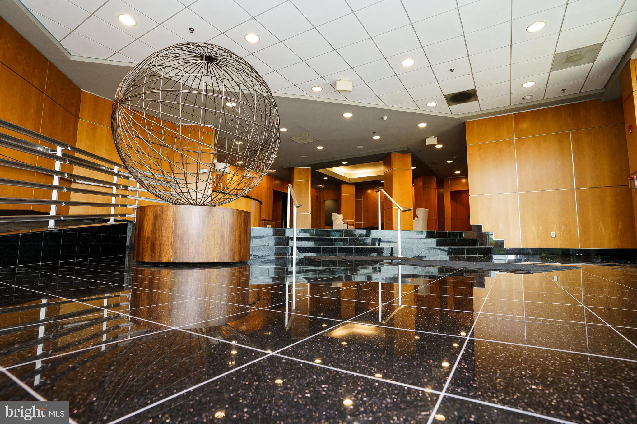 2772 LIGHTHOUSE PT E #402