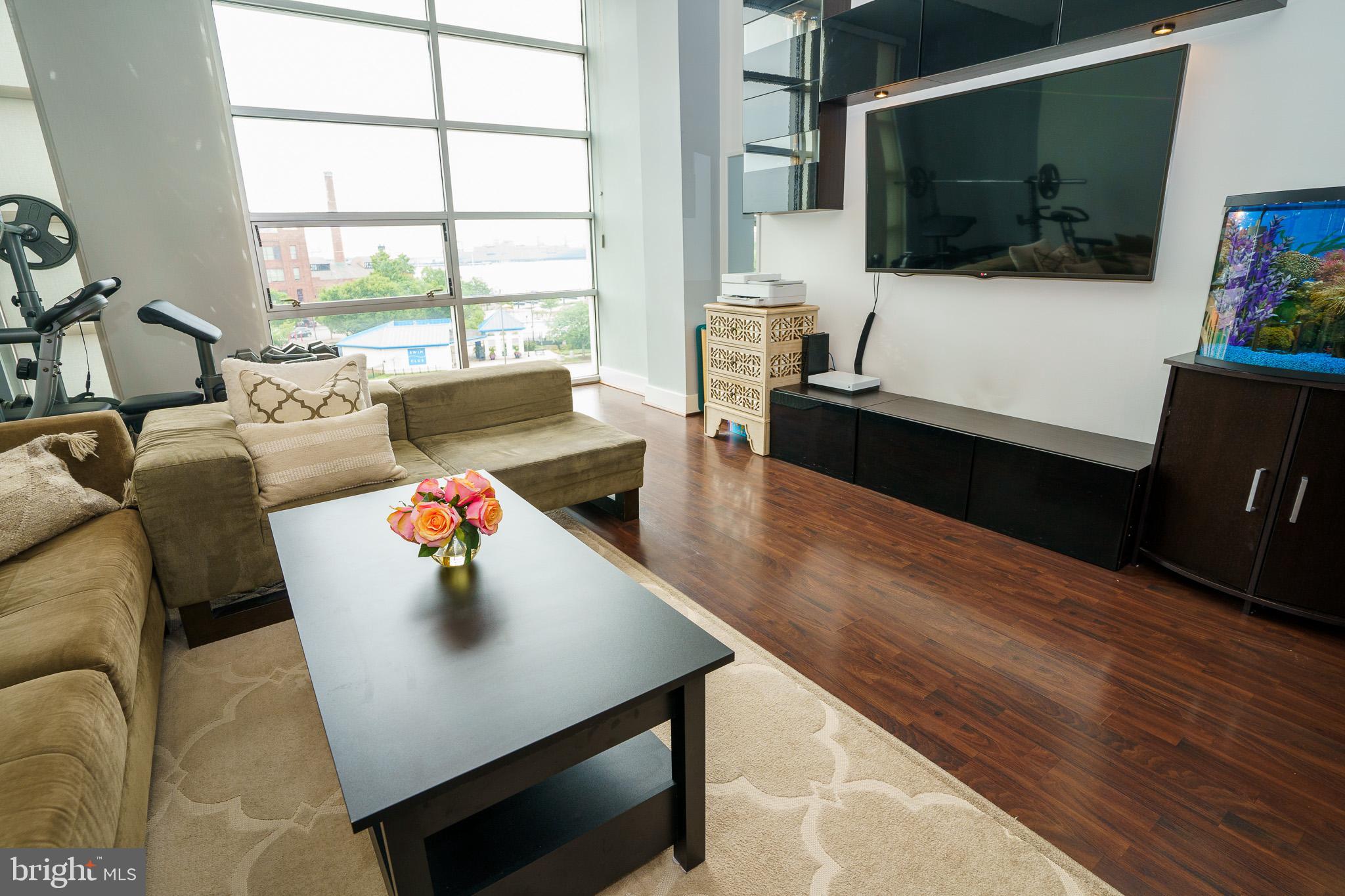 2772 LIGHTHOUSE PT E #402