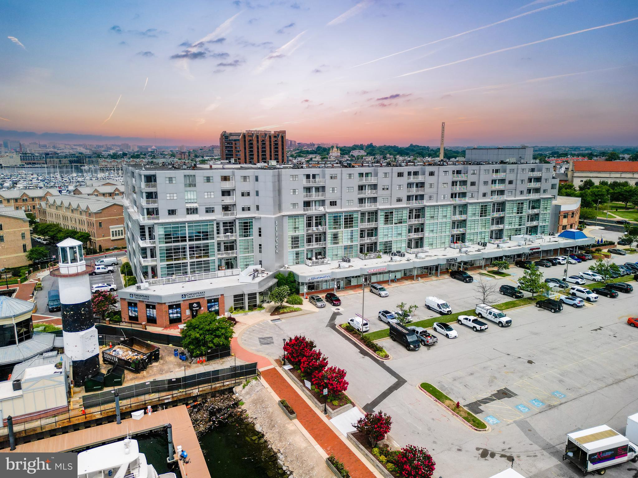 2772 LIGHTHOUSE PT E #402