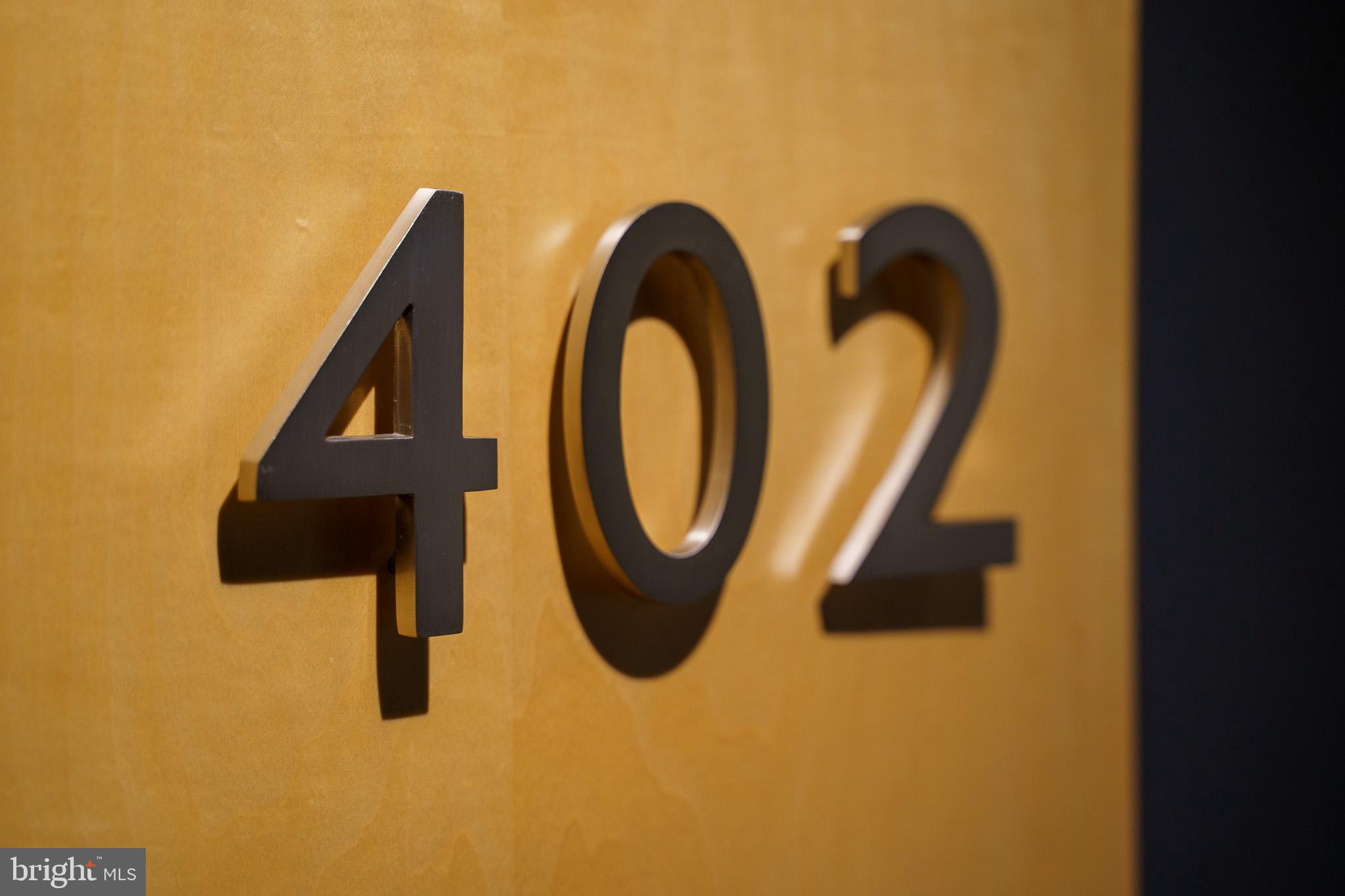 2772 LIGHTHOUSE PT E #402