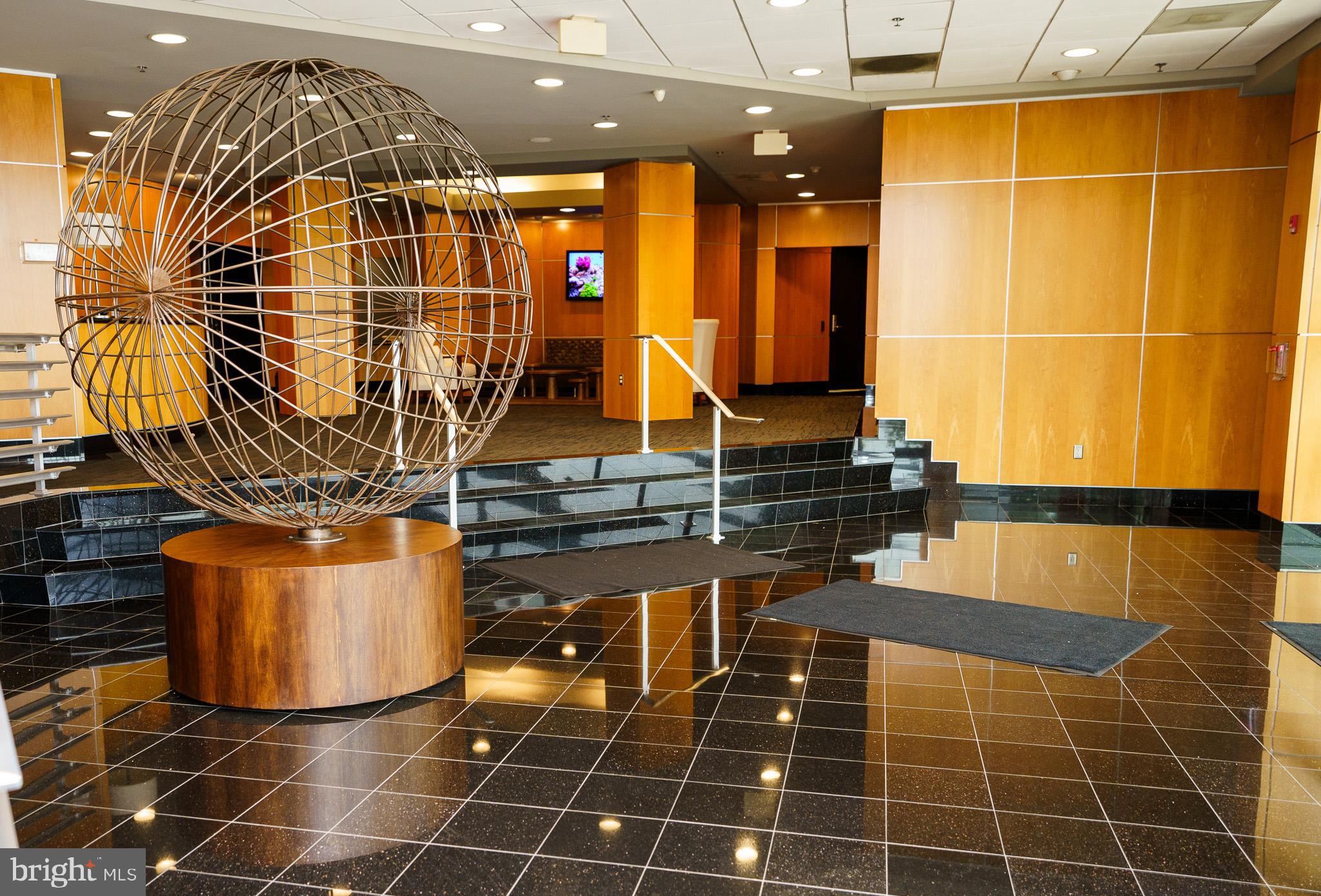 2772 LIGHTHOUSE PT E #402