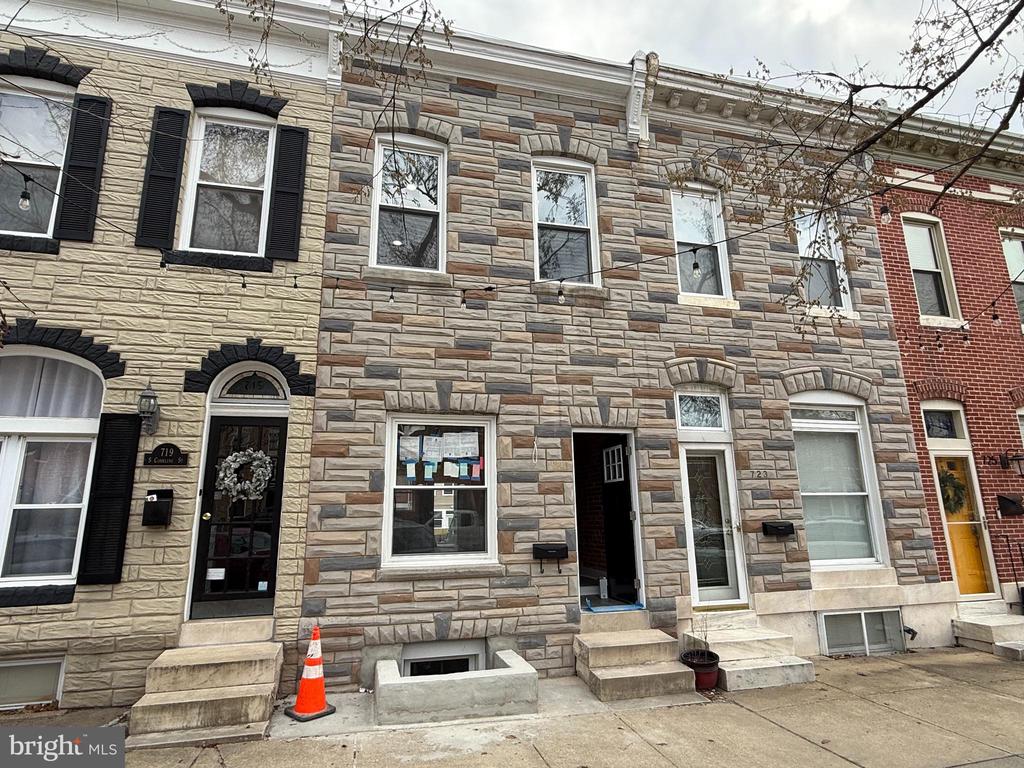 721 S Conkling St S