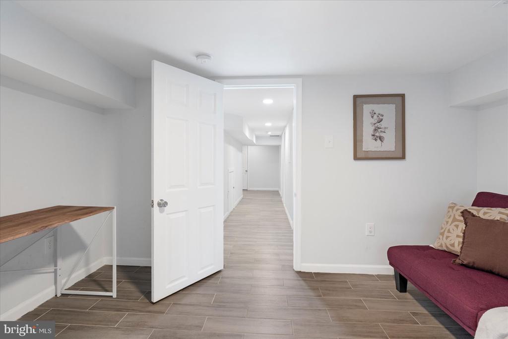 122 S Highland Ave