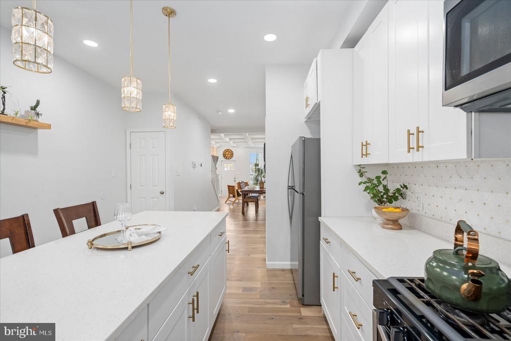 122 S Highland Ave