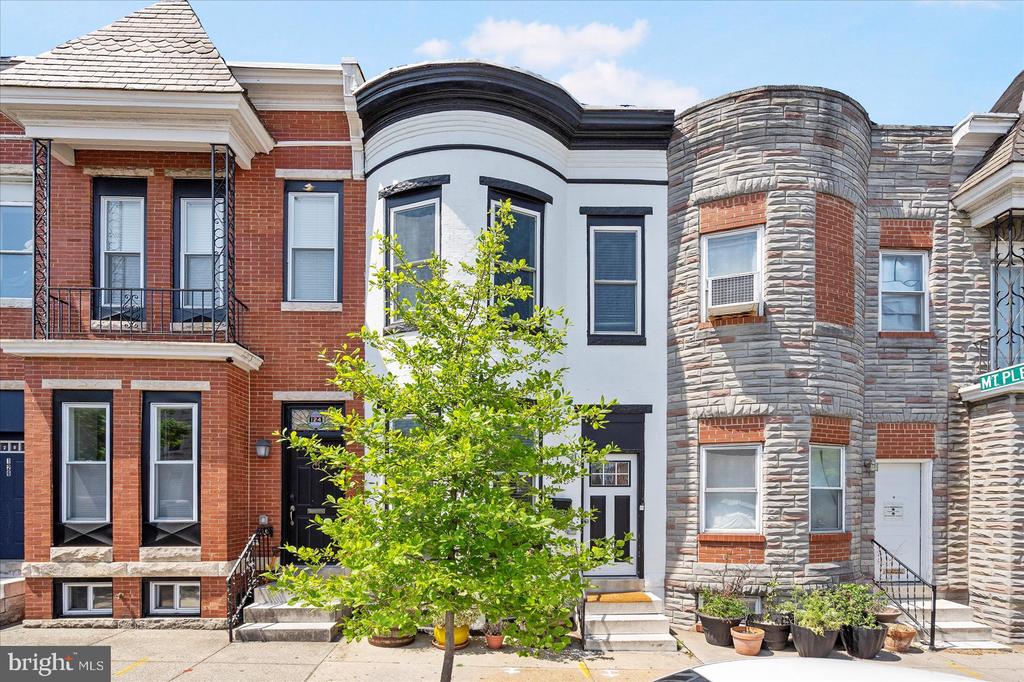 122 S Highland Ave