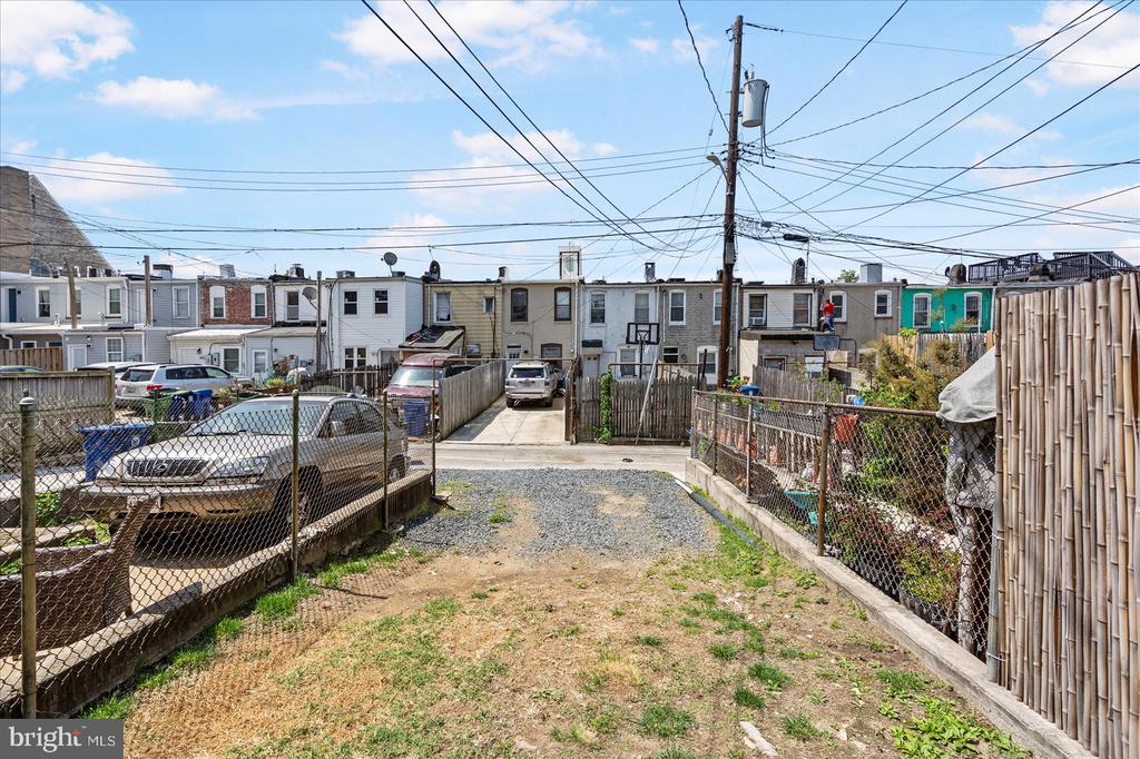 122 S Highland Ave