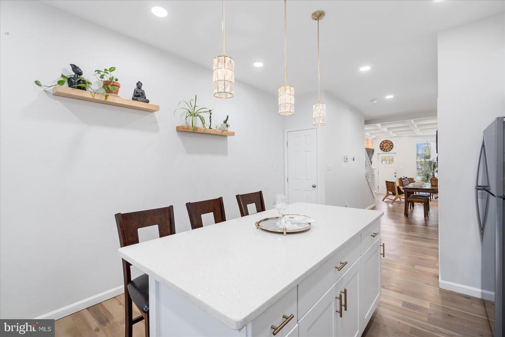 122 S Highland Ave