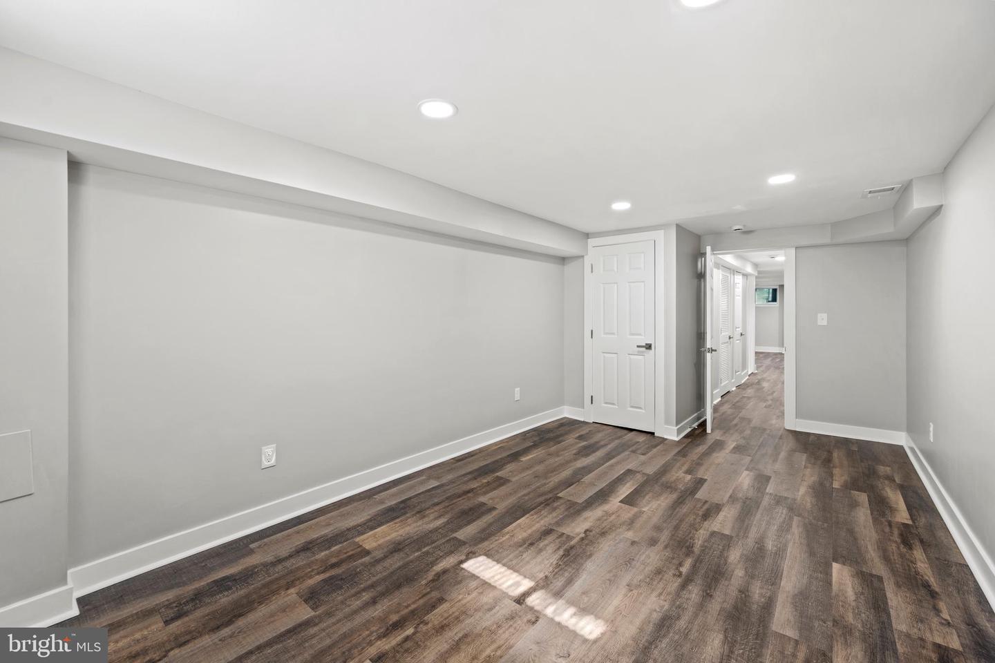 135 S Linwood Ave