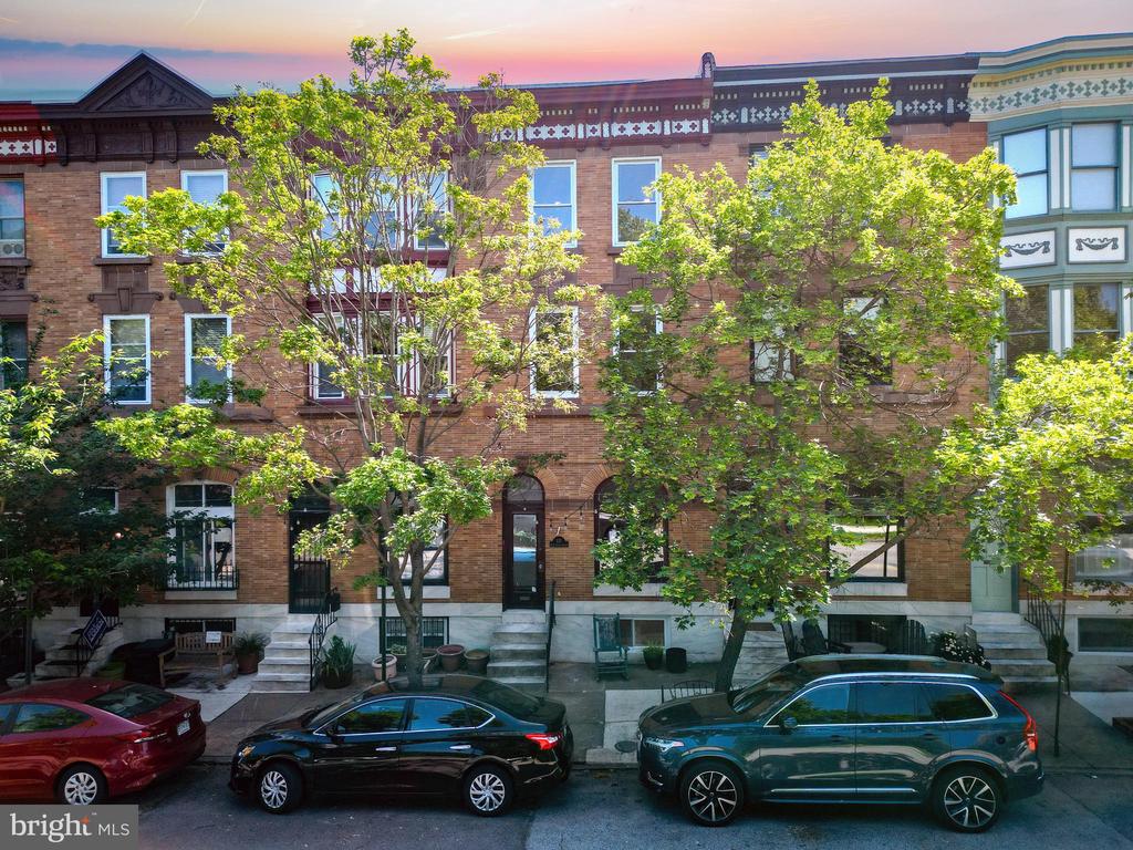 135 S Linwood Ave