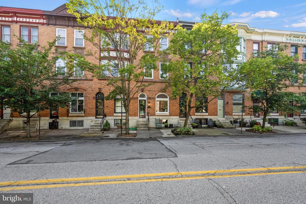 135 S Linwood Ave