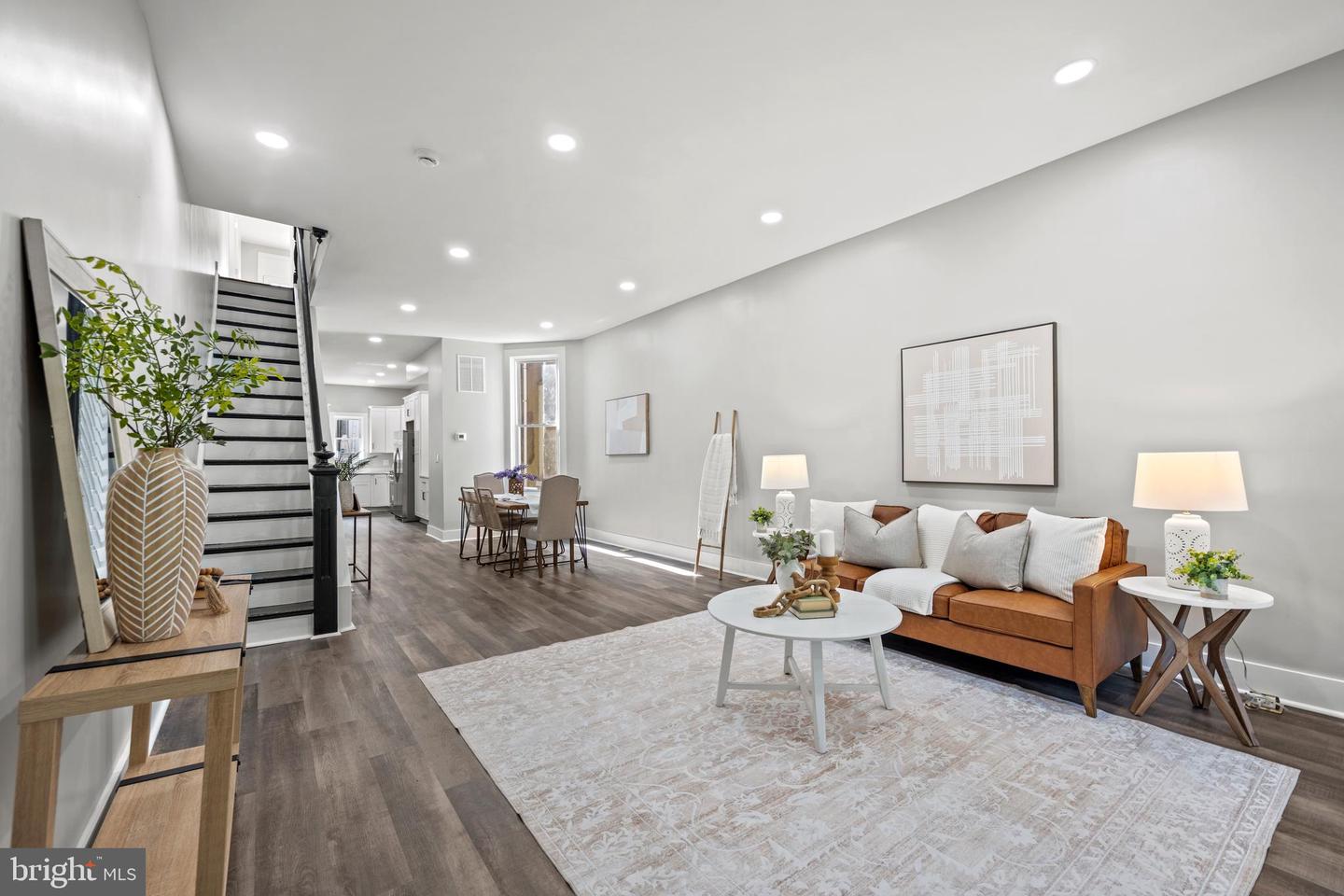 135 S Linwood Ave