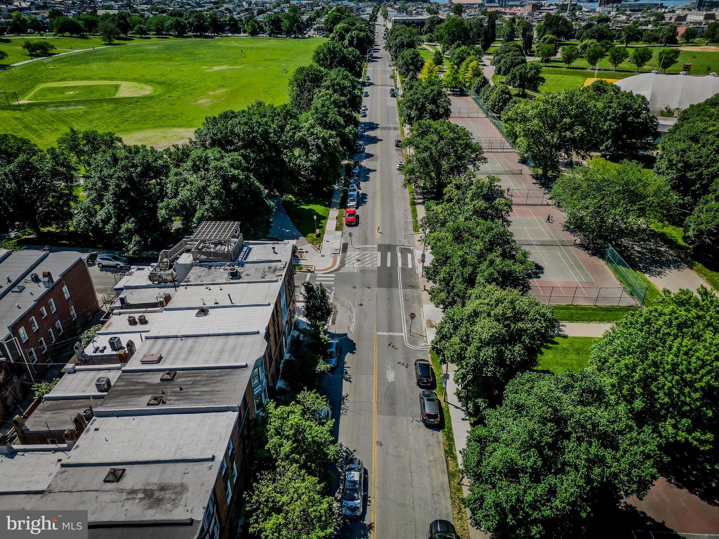 135 S Linwood Ave