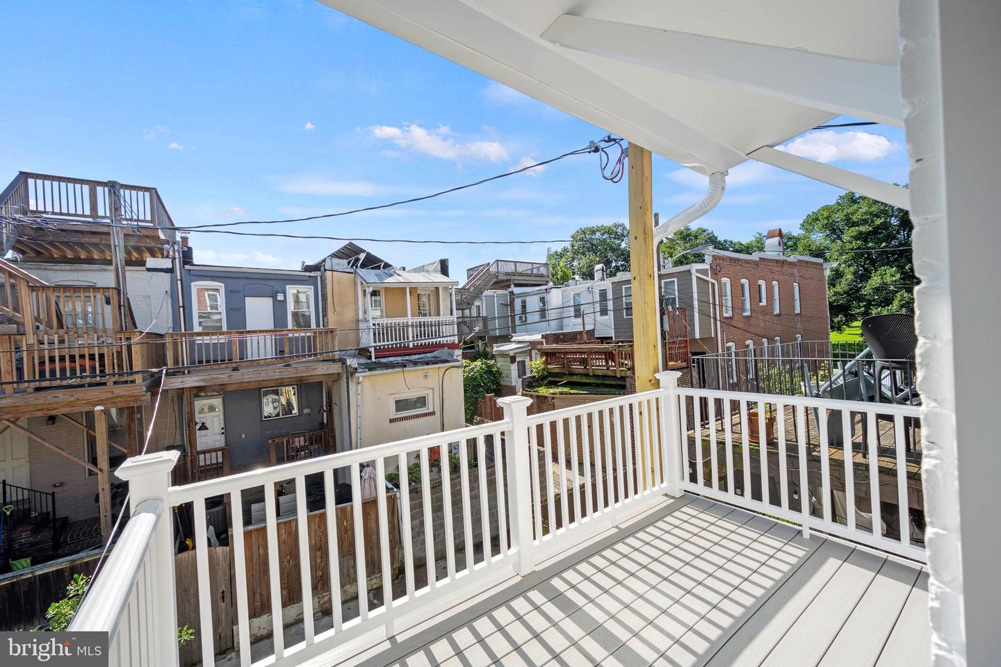 135 S Linwood Ave