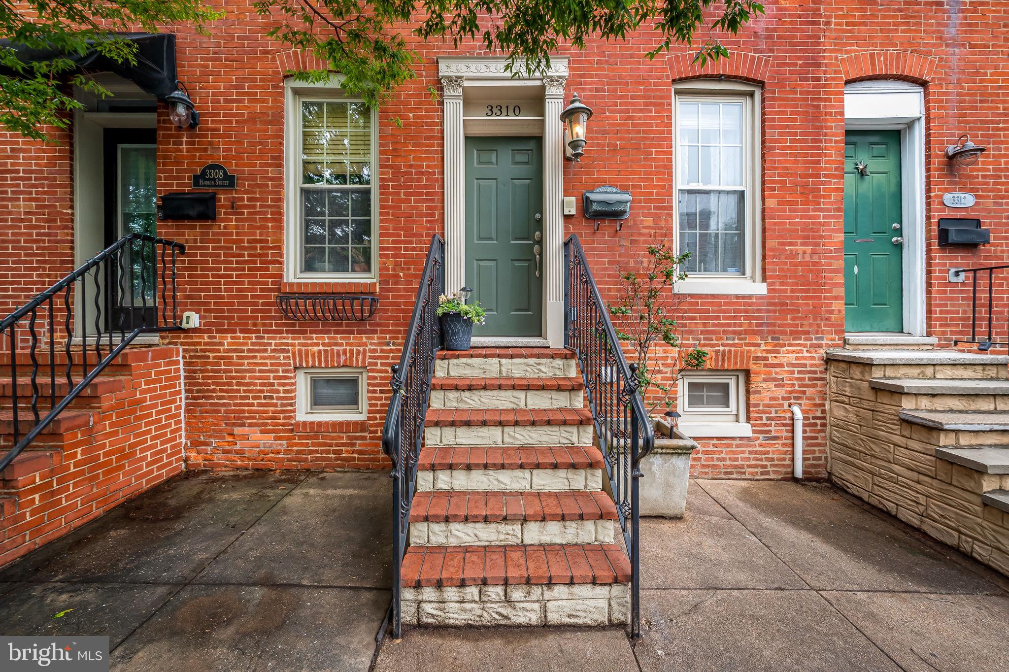 3310 HUDSON STREET