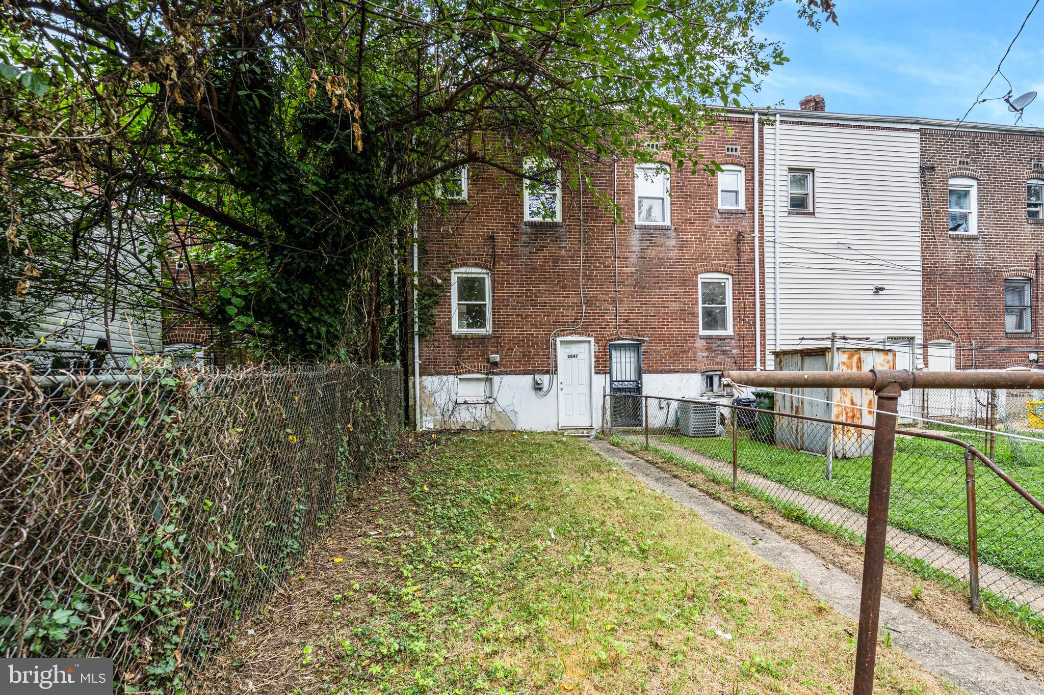 2847 Bookert Dr