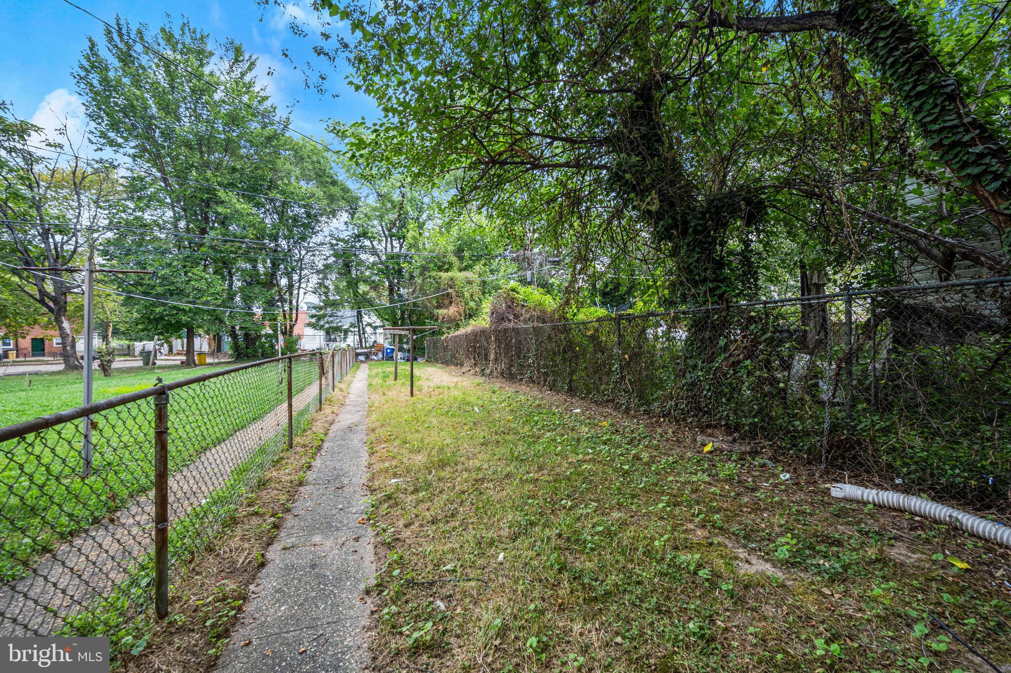 2847 Bookert Dr