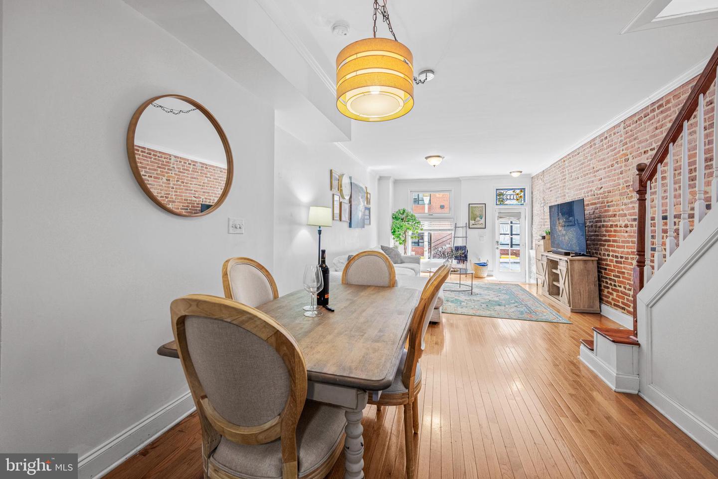 112 S Ellwood Ave