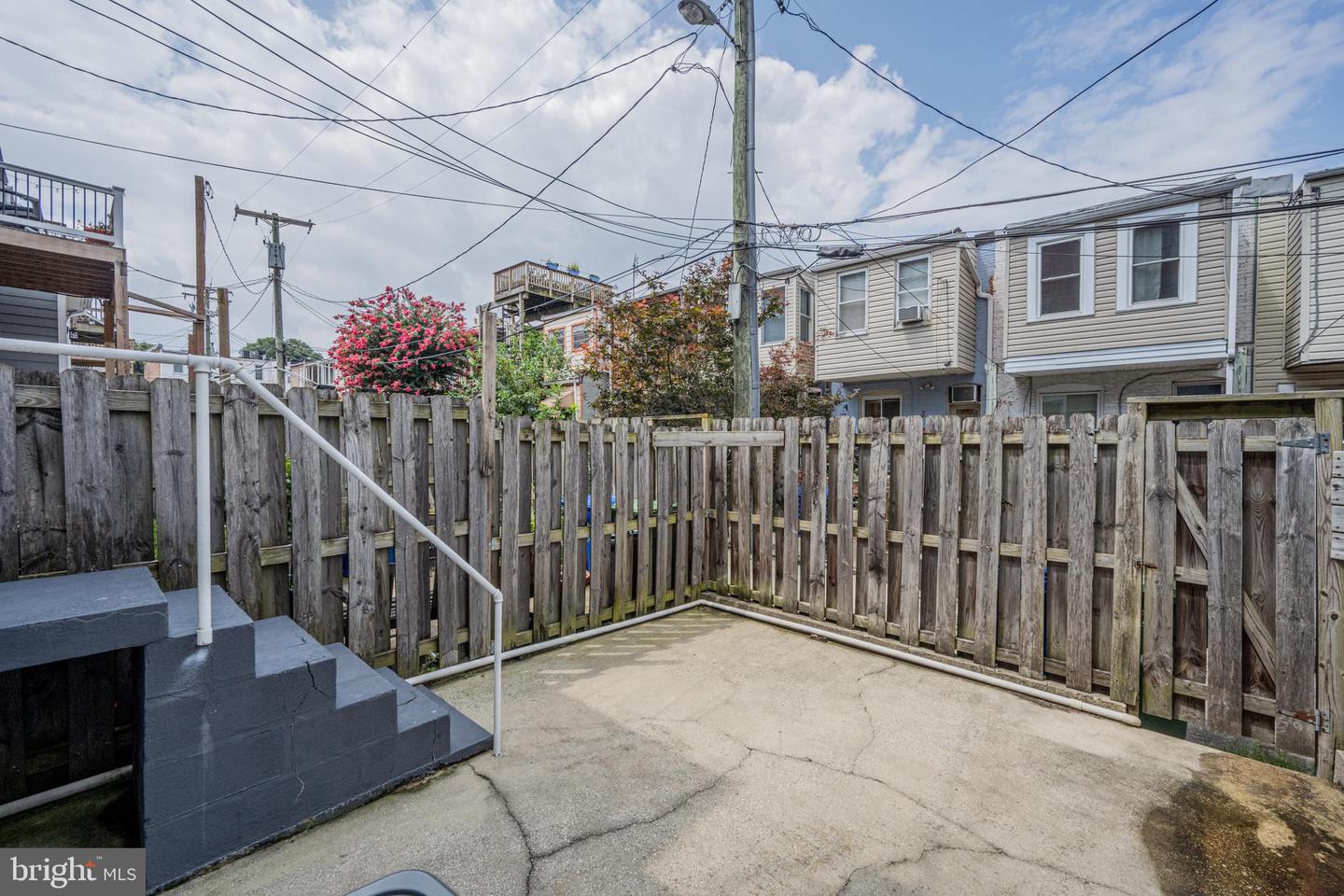 112 S Ellwood Ave