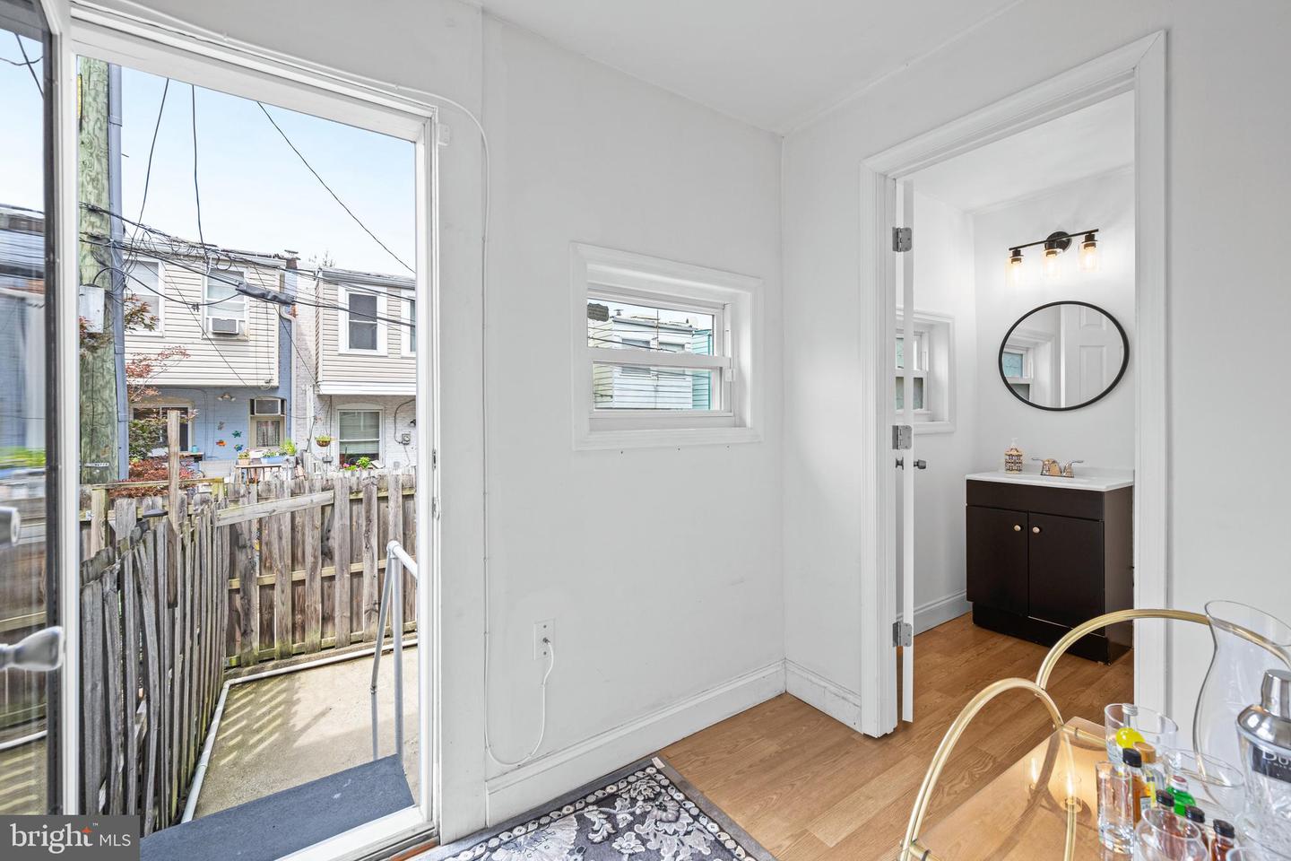 112 S Ellwood Ave