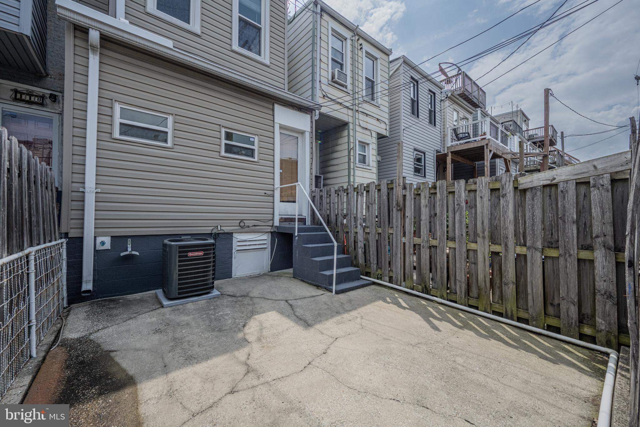 112 S Ellwood Ave