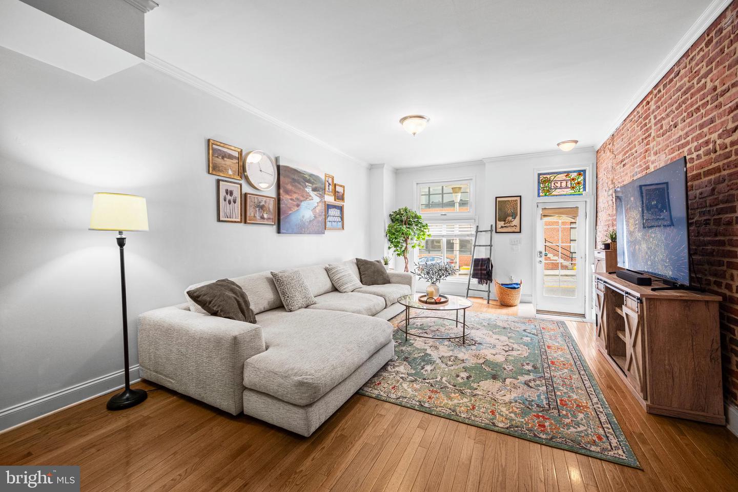 112 S Ellwood Ave
