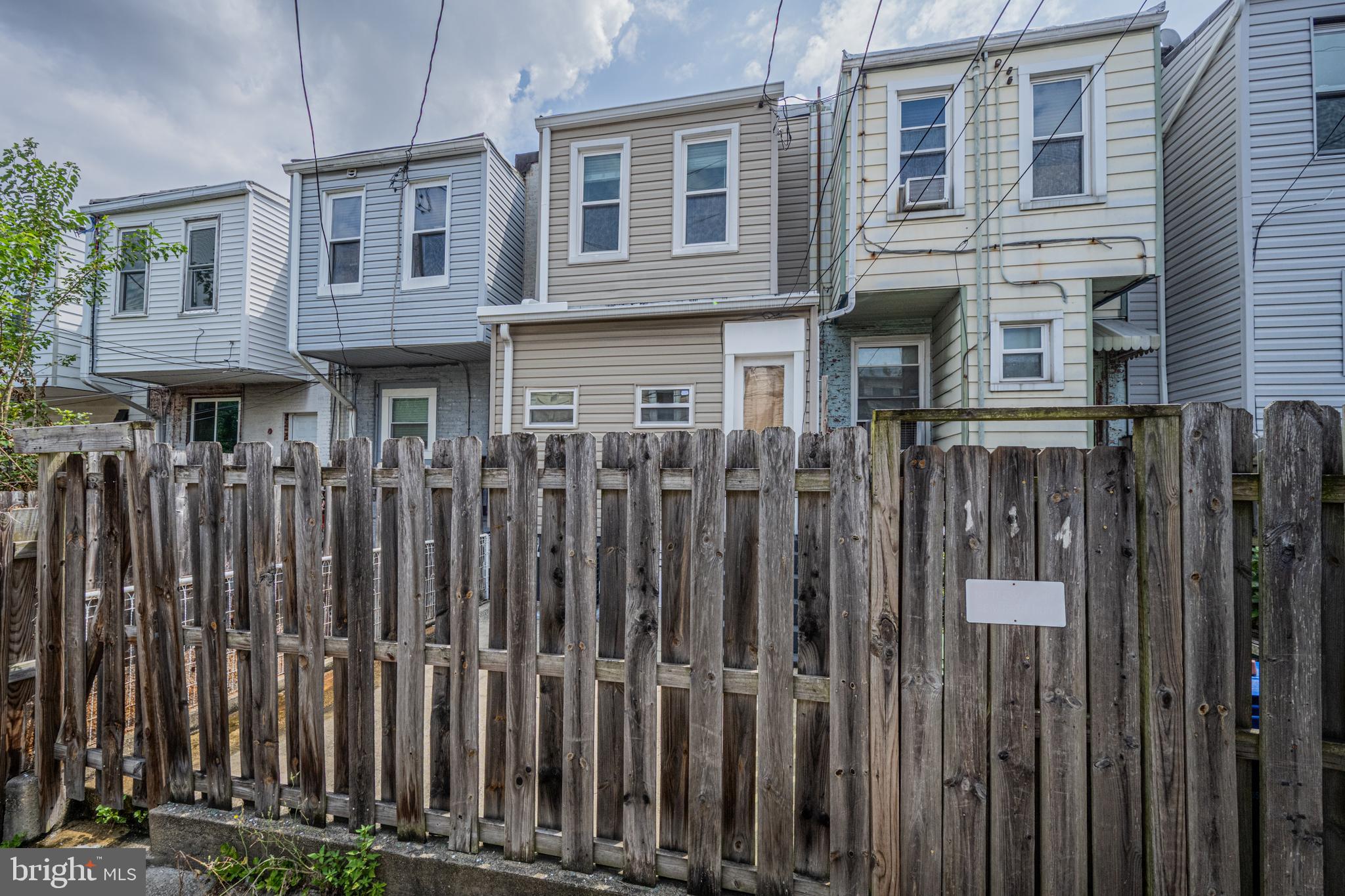 112 S Ellwood Ave