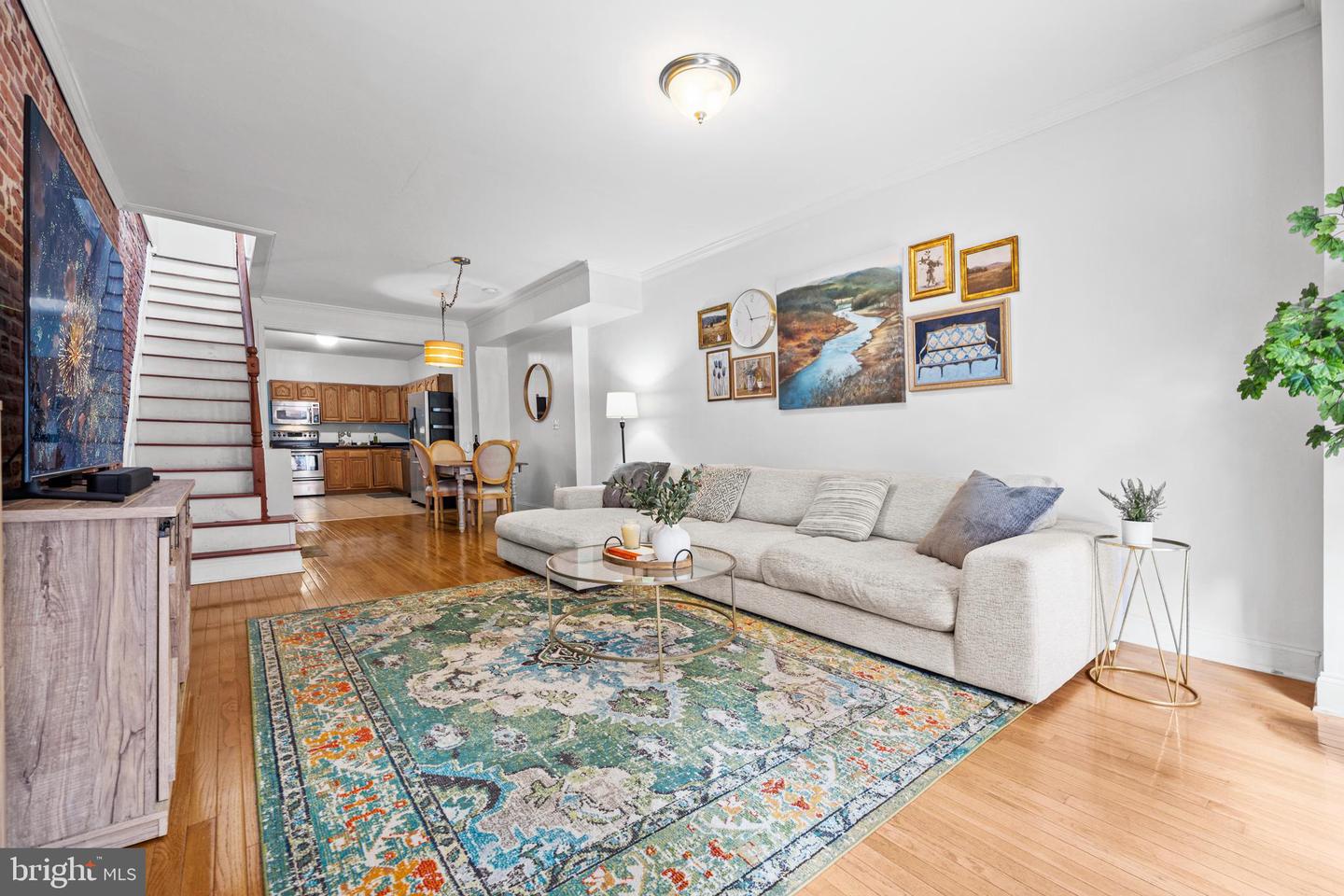 112 S Ellwood Ave