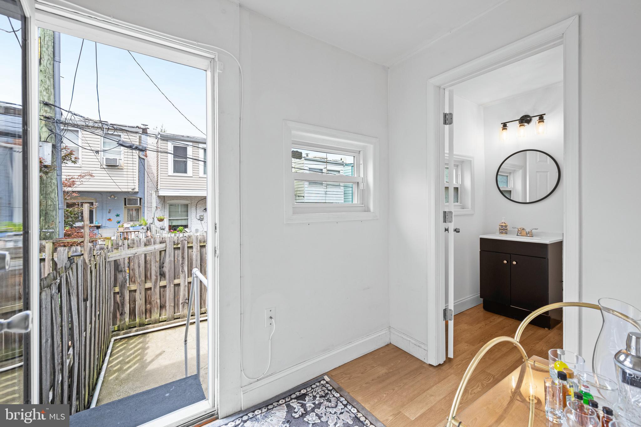 112 S Ellwood Ave