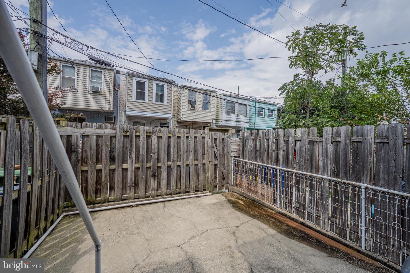 112 S Ellwood Ave