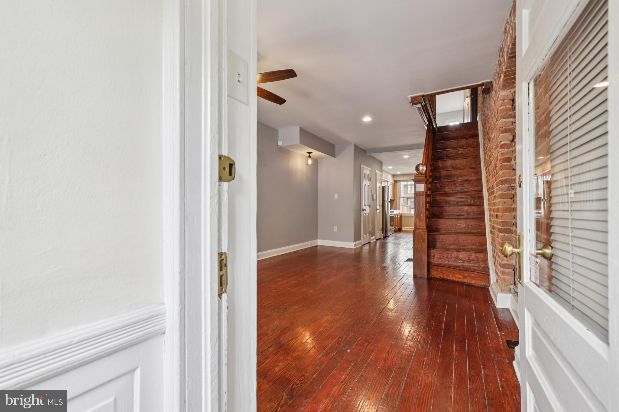 918 S CLINTON STREET