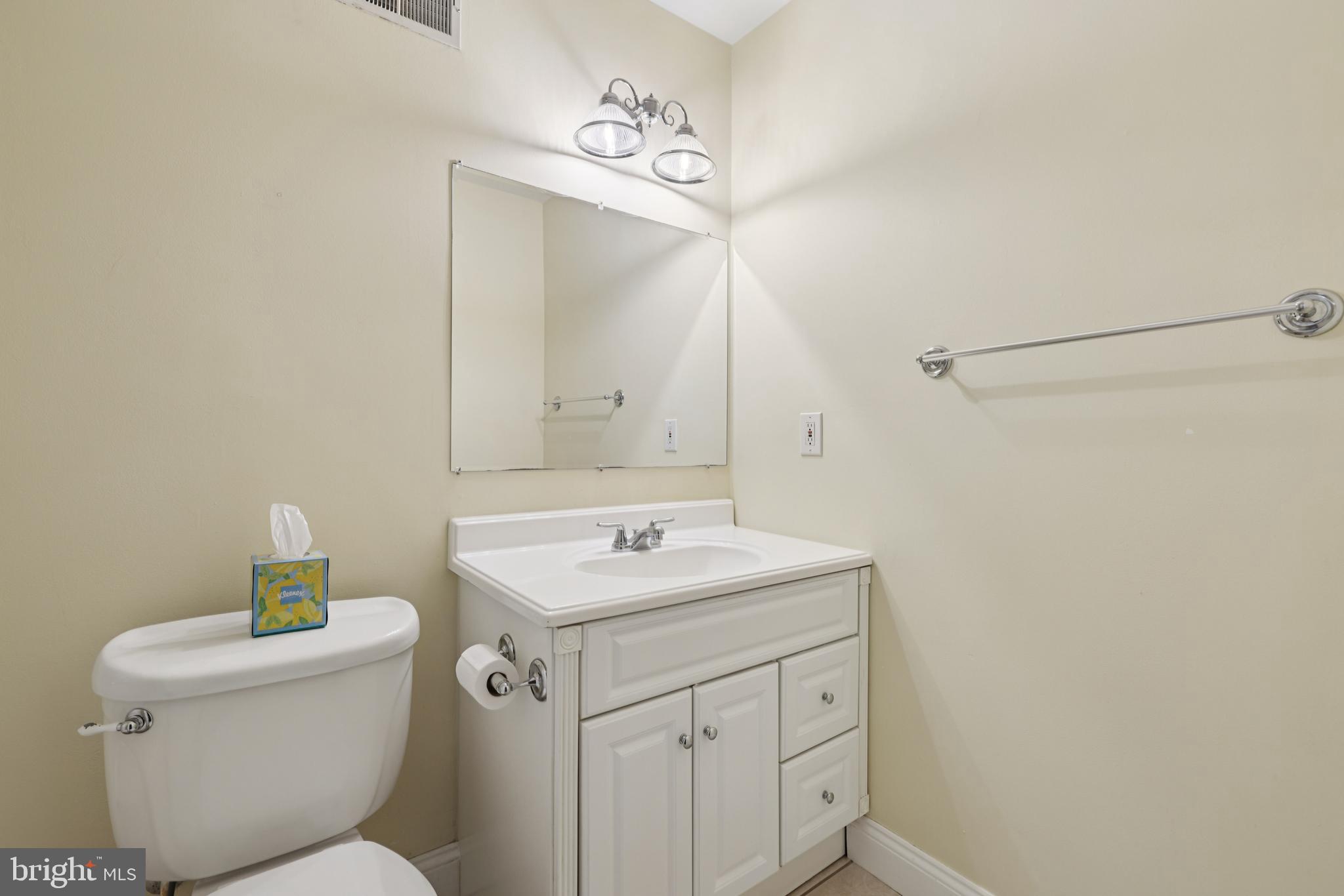 918 S CLINTON STREET