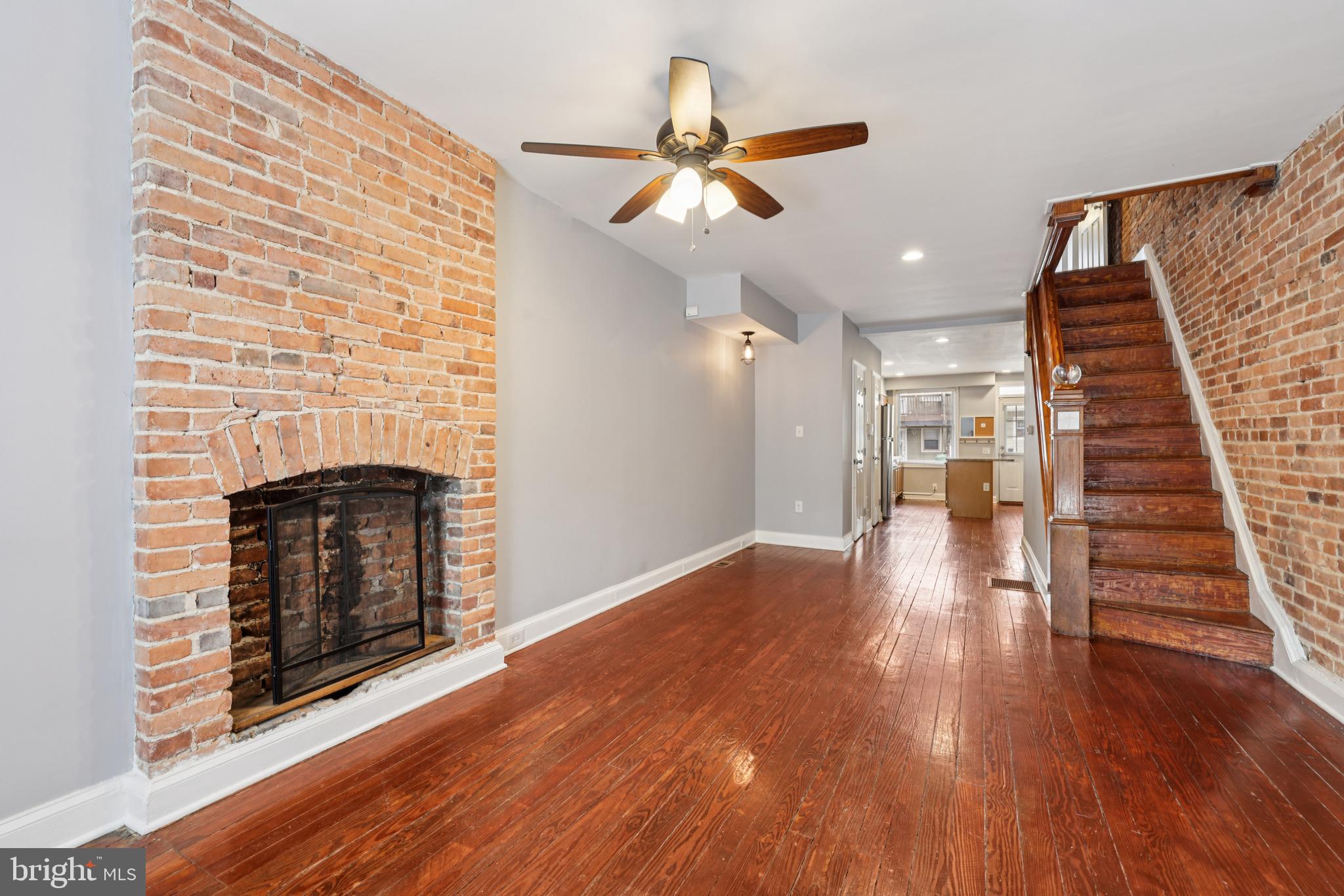 918 S CLINTON STREET