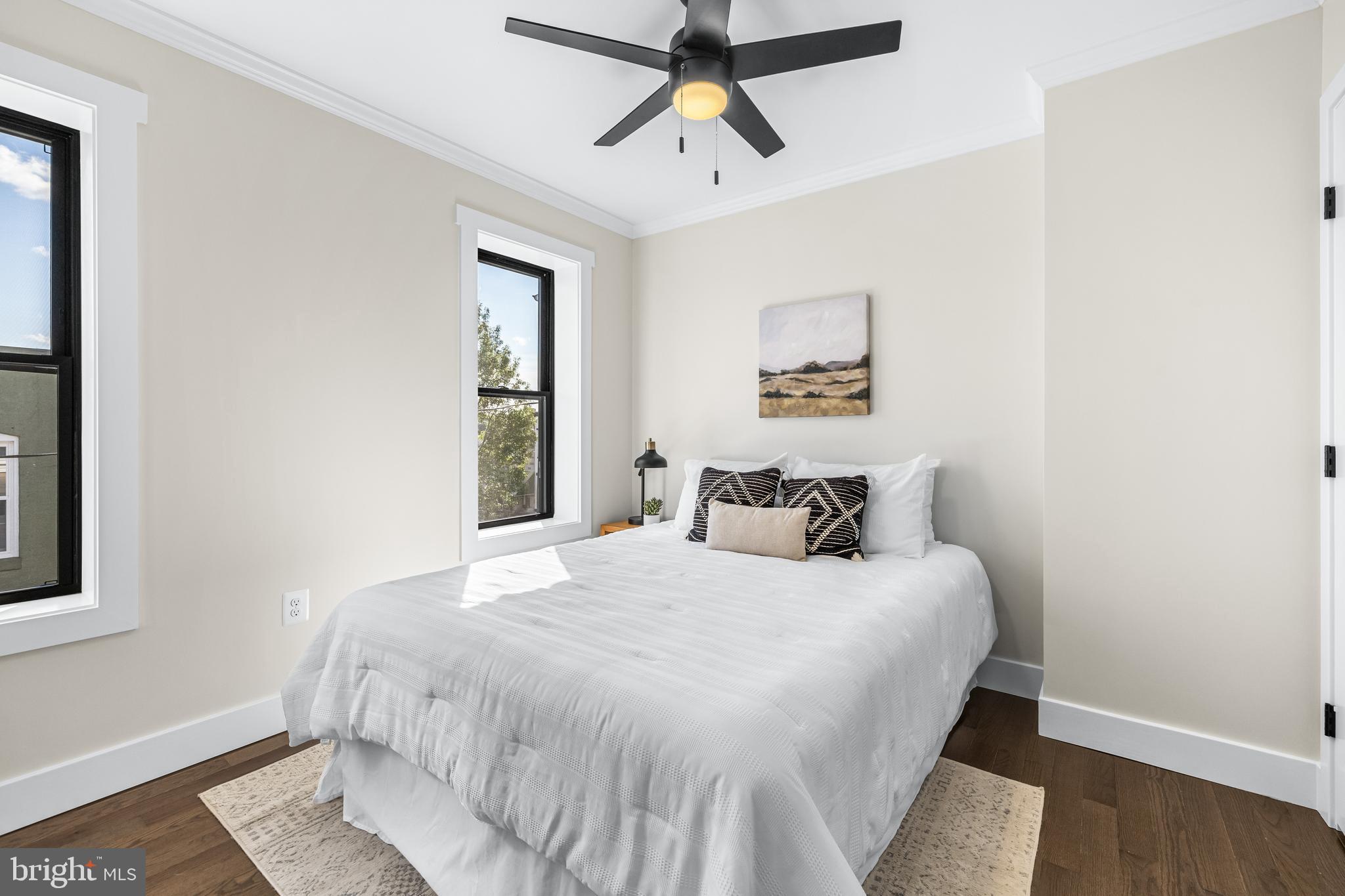 3635 CHESTNUT AVENUE