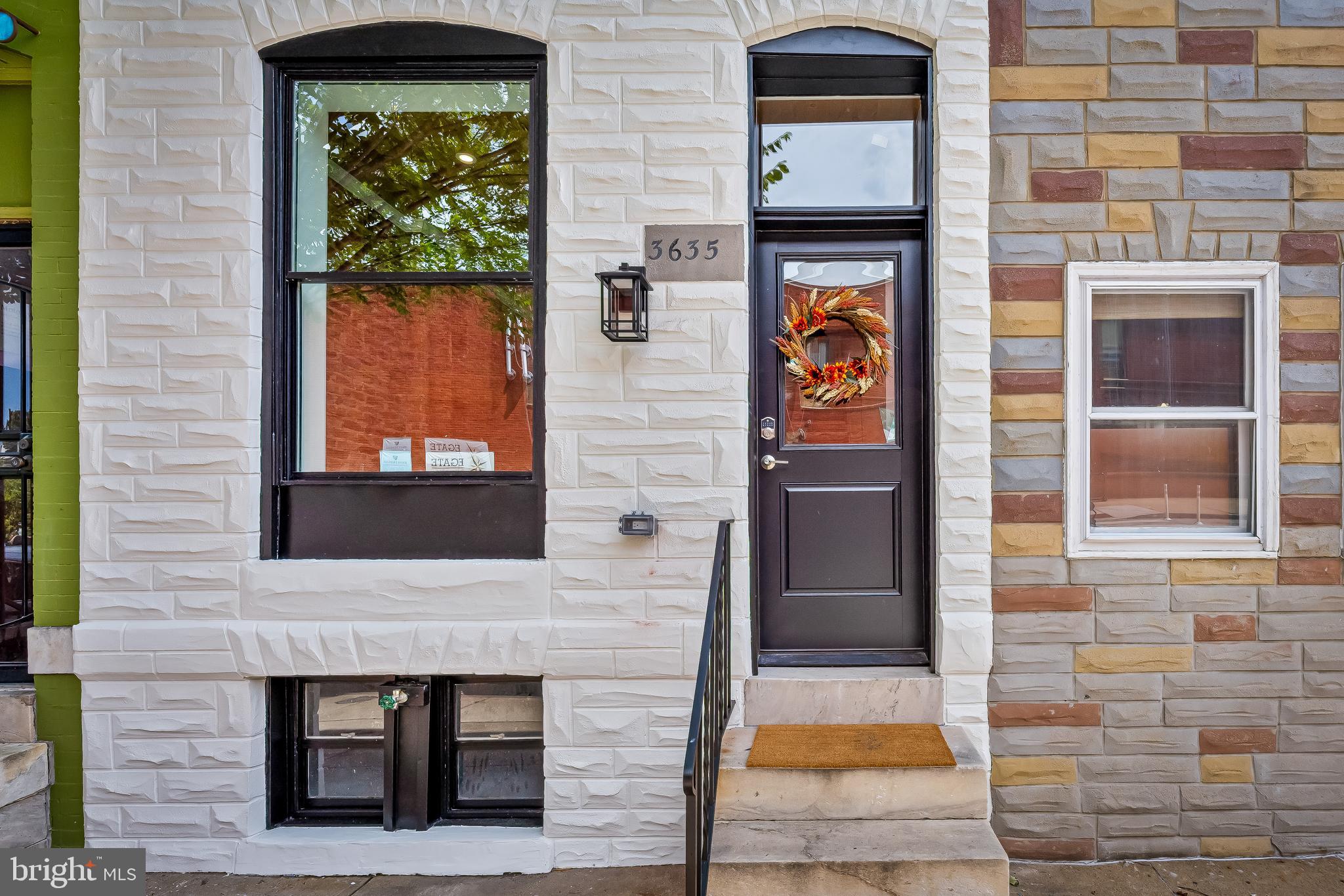 3635 CHESTNUT AVENUE