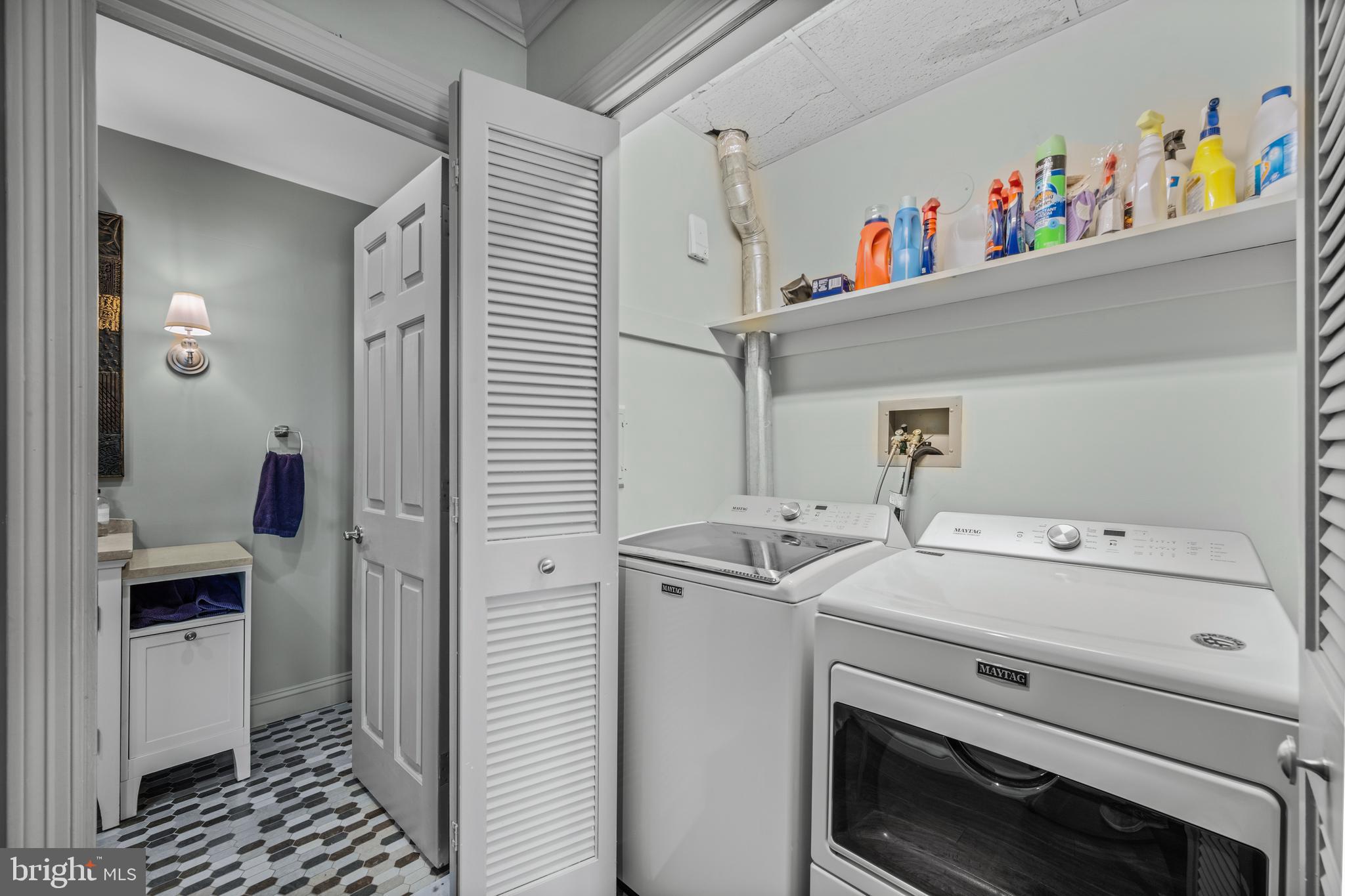 10 E LEE STREET 1408