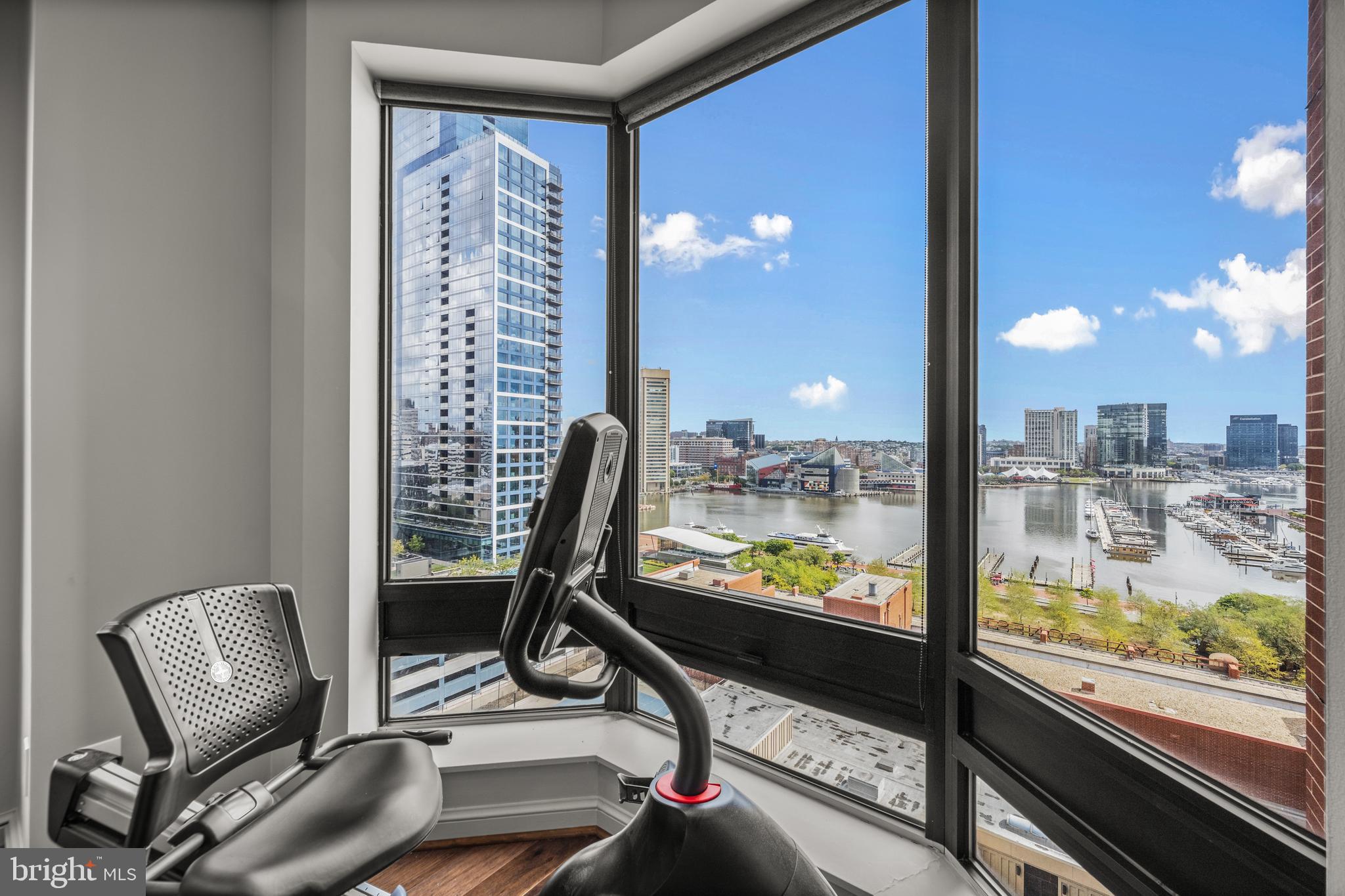 10 E LEE STREET 1408