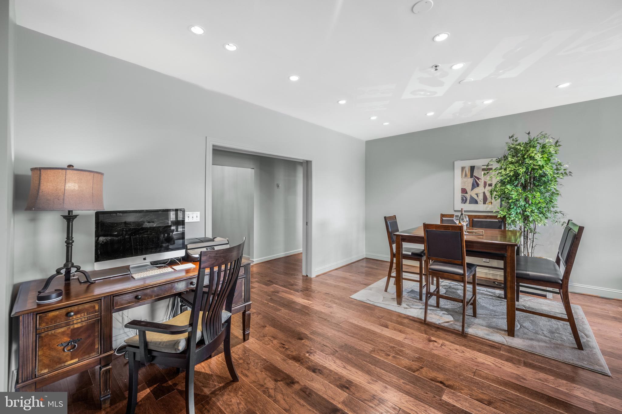 10 E LEE STREET 1408