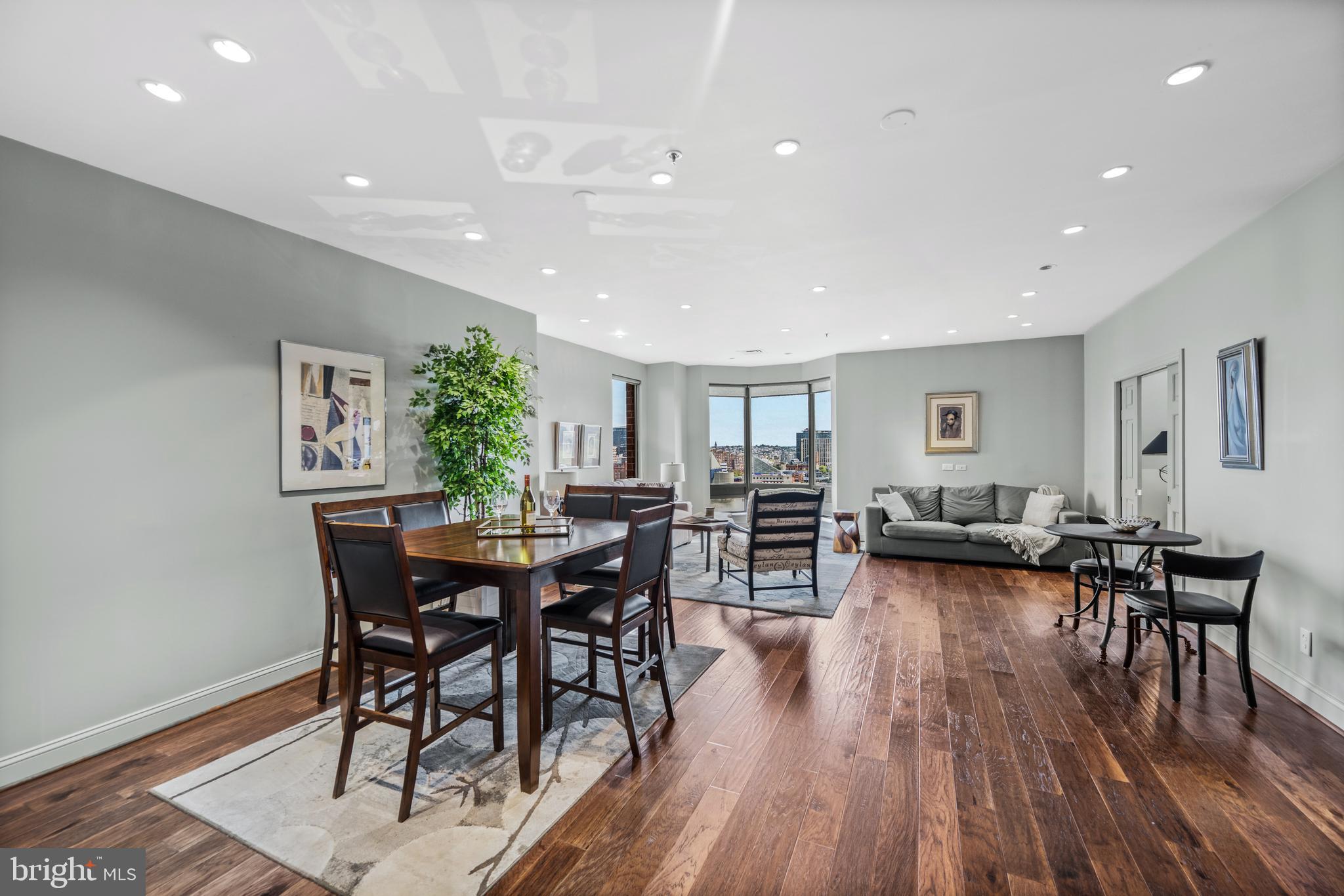 10 E LEE STREET 1408