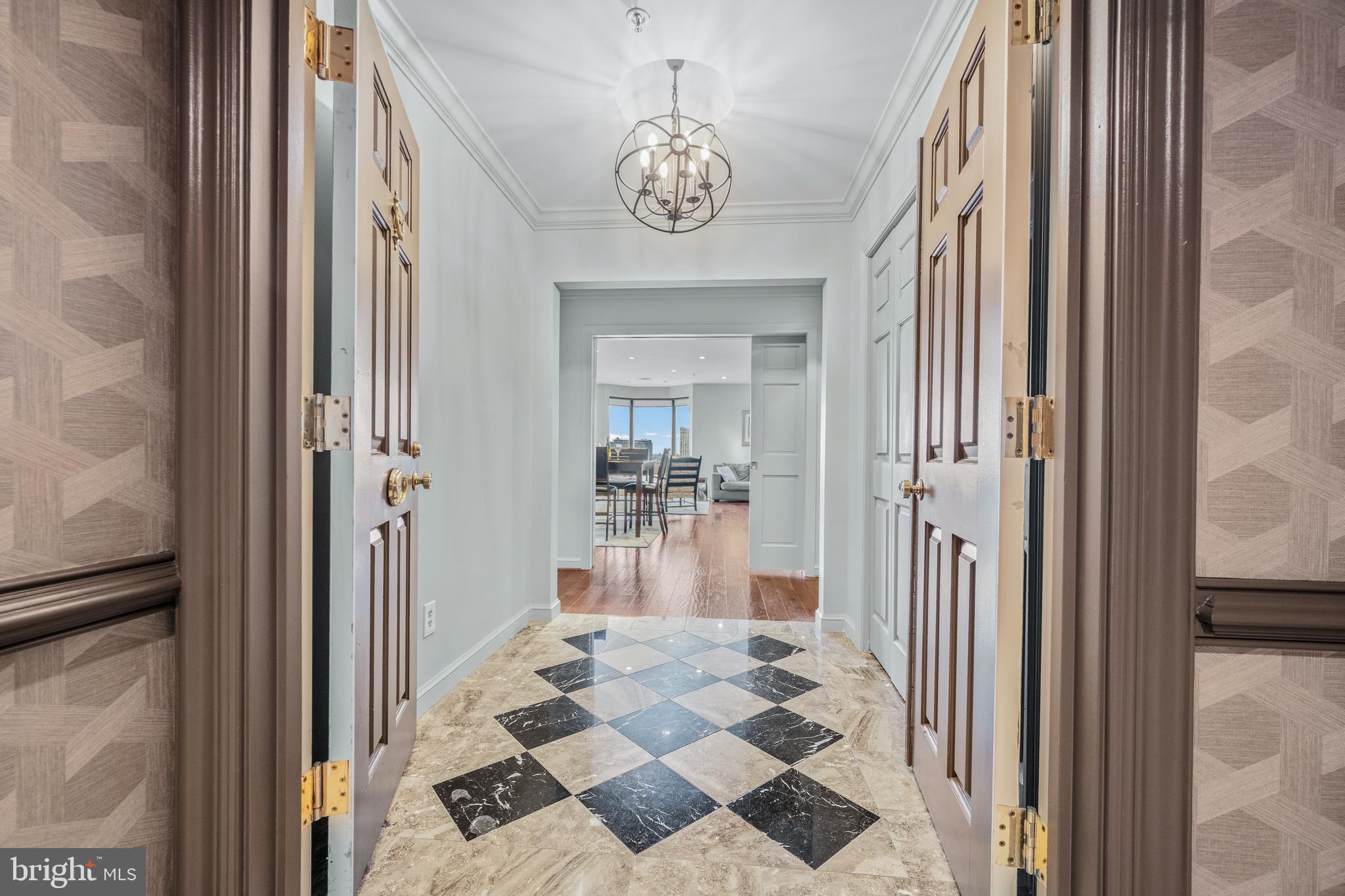 10 E LEE STREET 1408