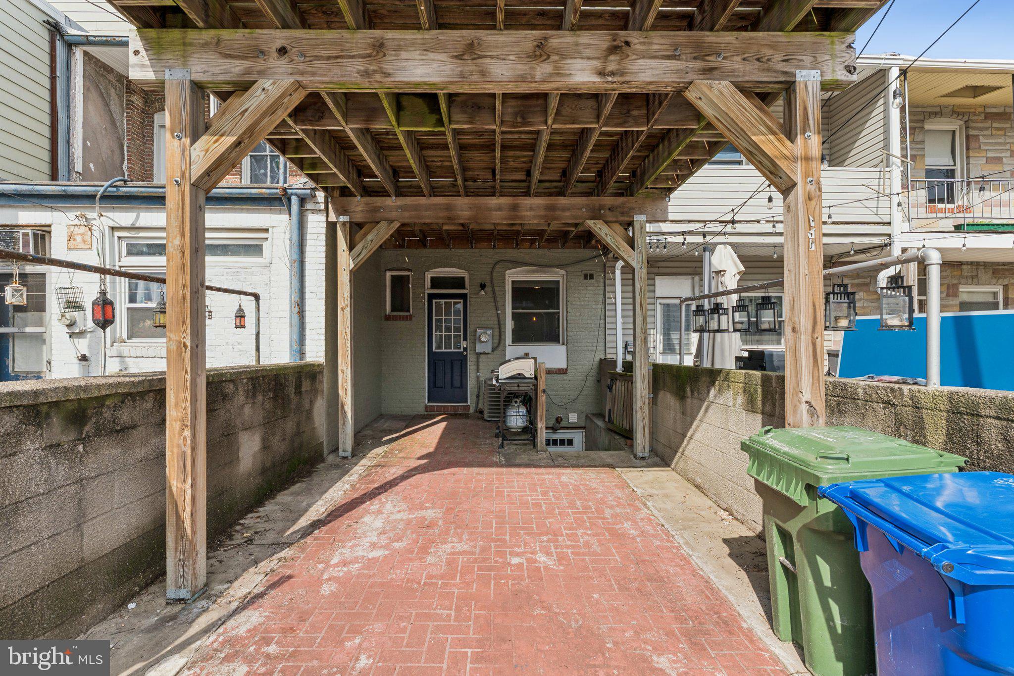 915 S CONKLING STREET