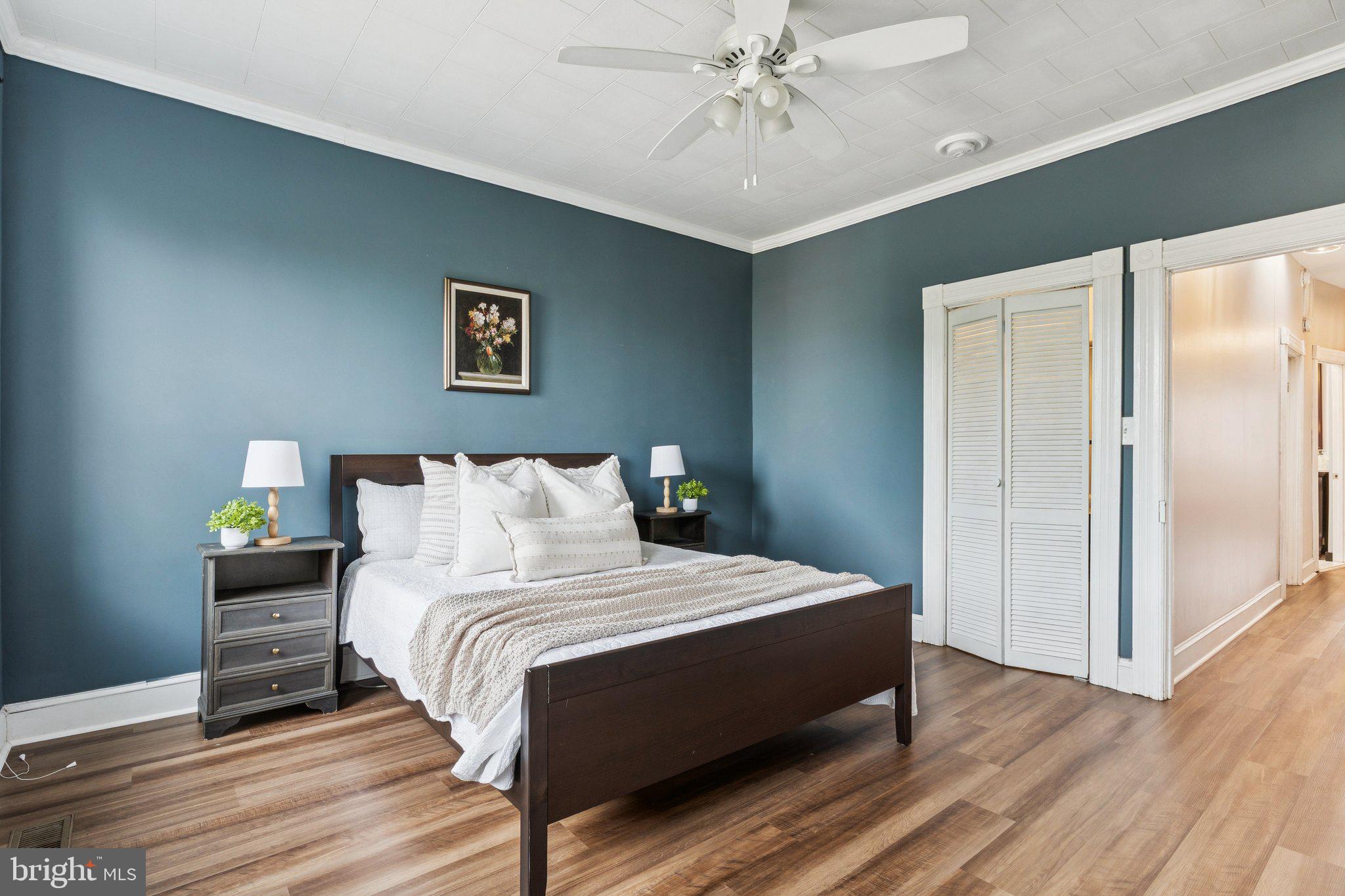 915 S CONKLING STREET