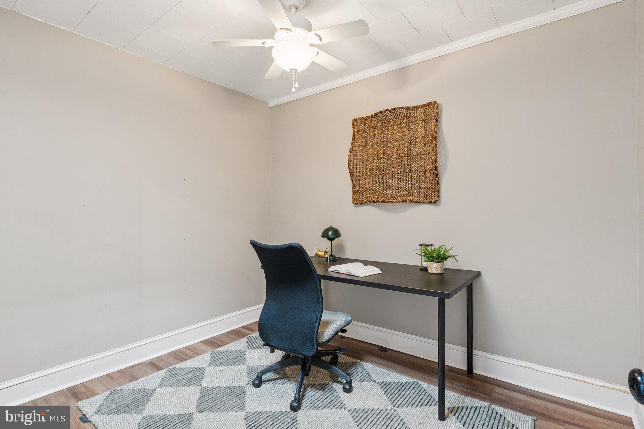 915 S CONKLING STREET