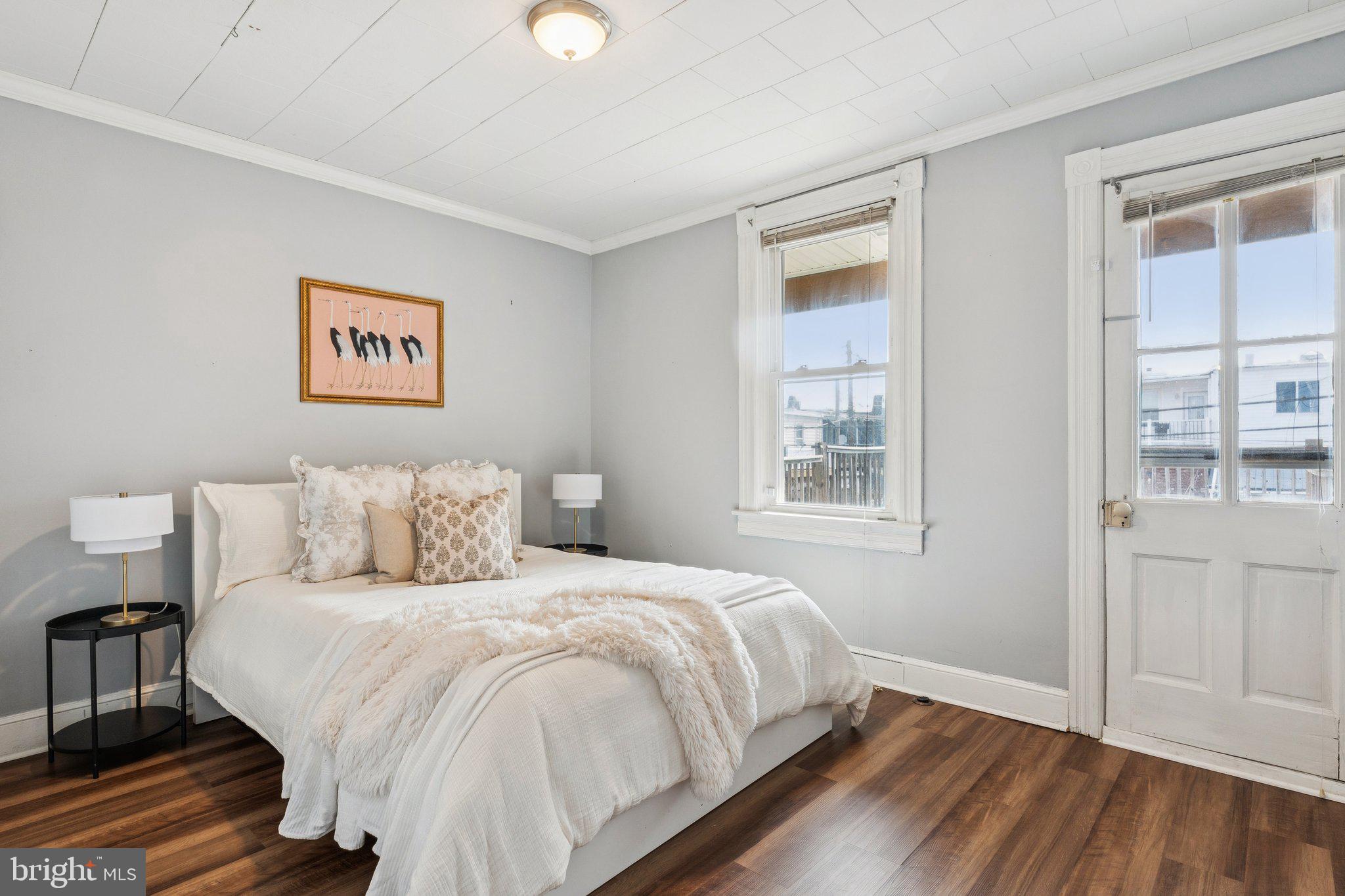 915 S CONKLING STREET