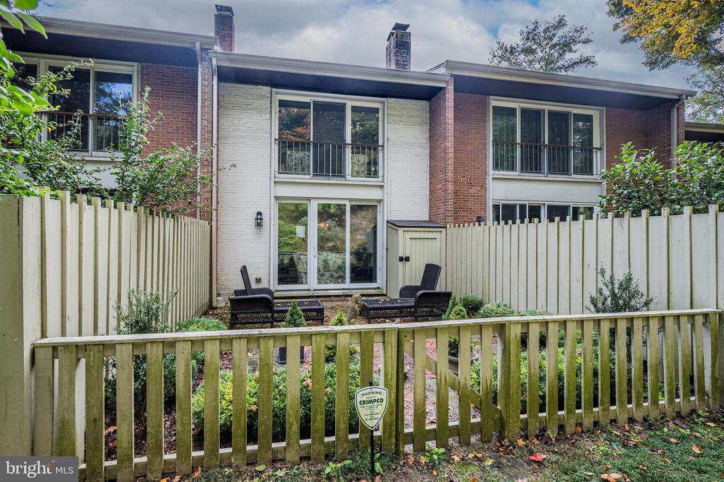 30 BOUTON GREEN COURT