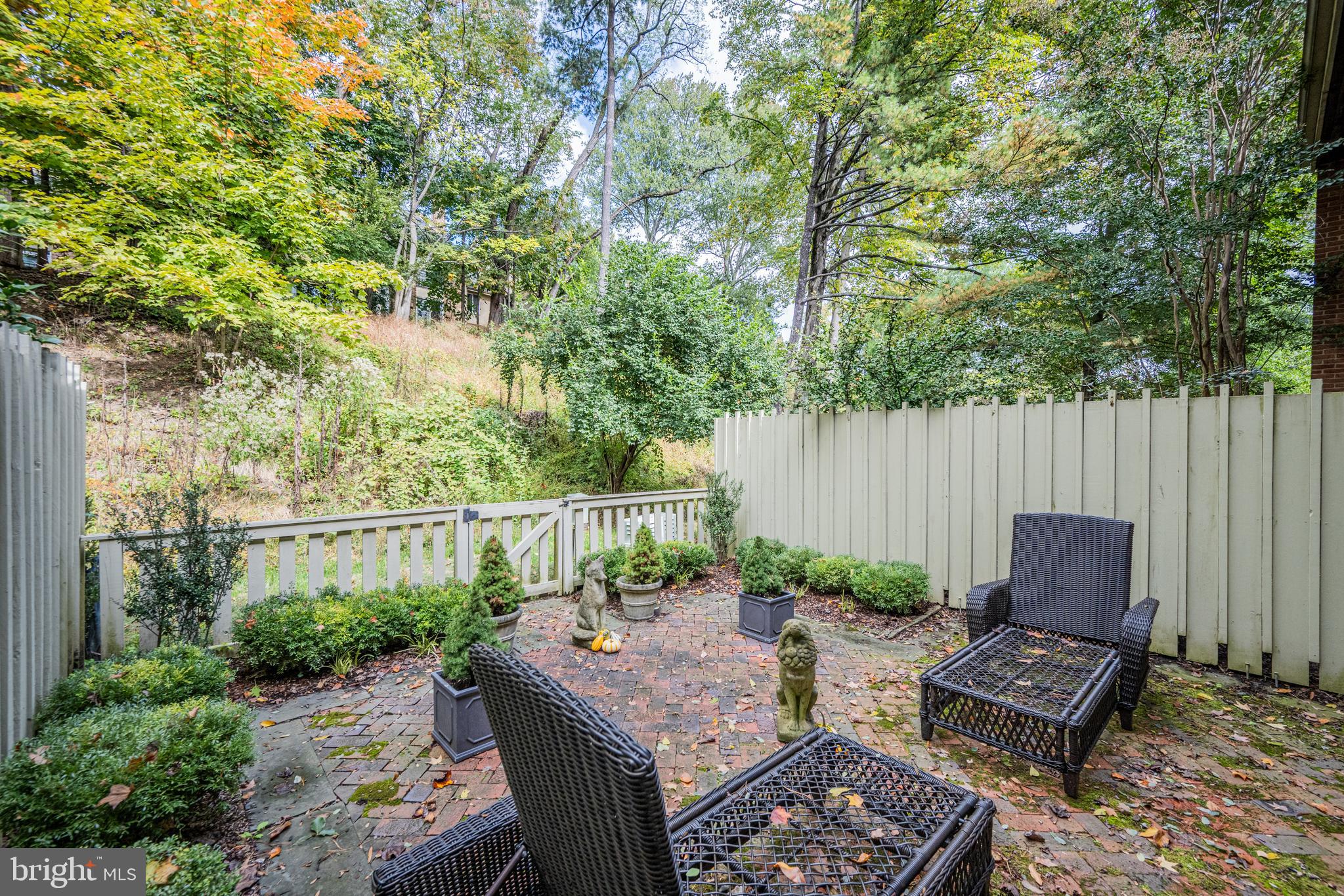 30 BOUTON GREEN COURT